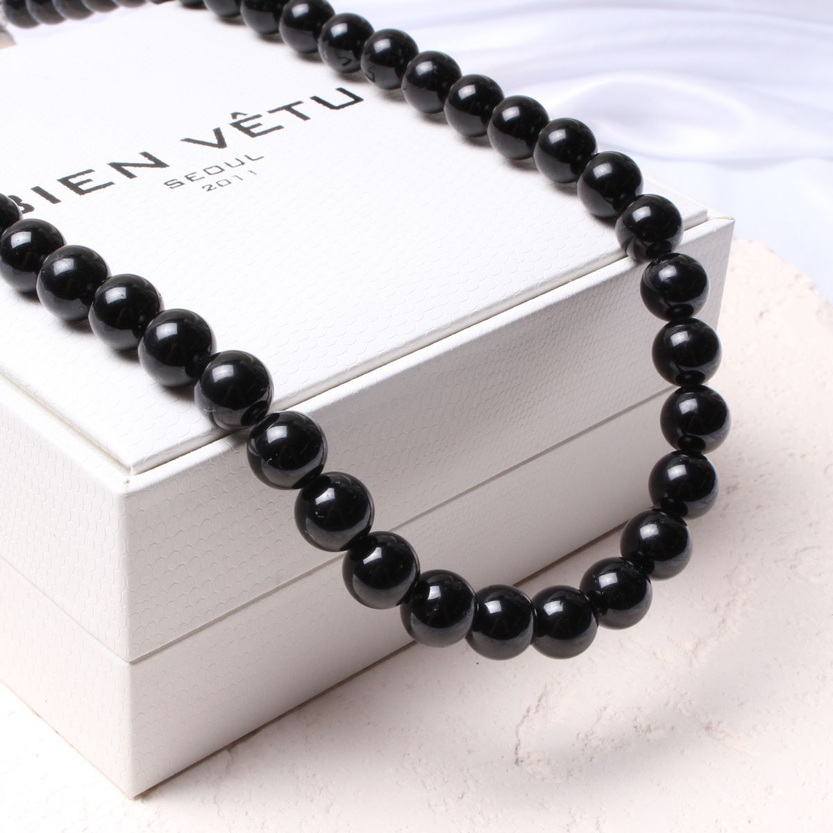 비엔베투(Bien Vetu) 8mm 블랙 토르말린 원석 목걸이