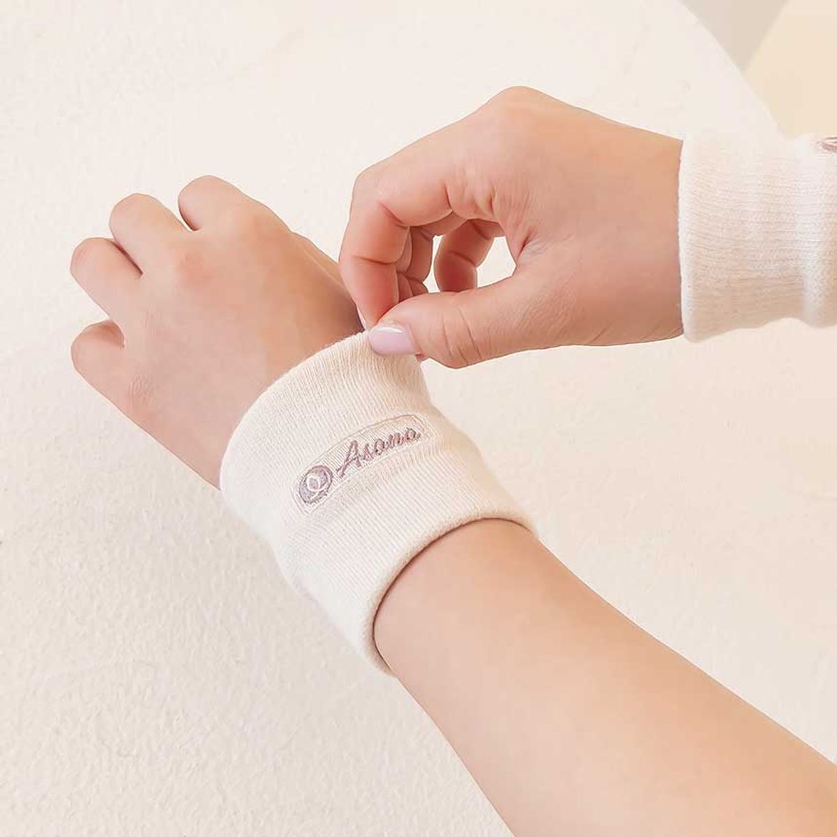 아사나(ASANA) 트레이닝 테니스 스포츠 손목 밴드