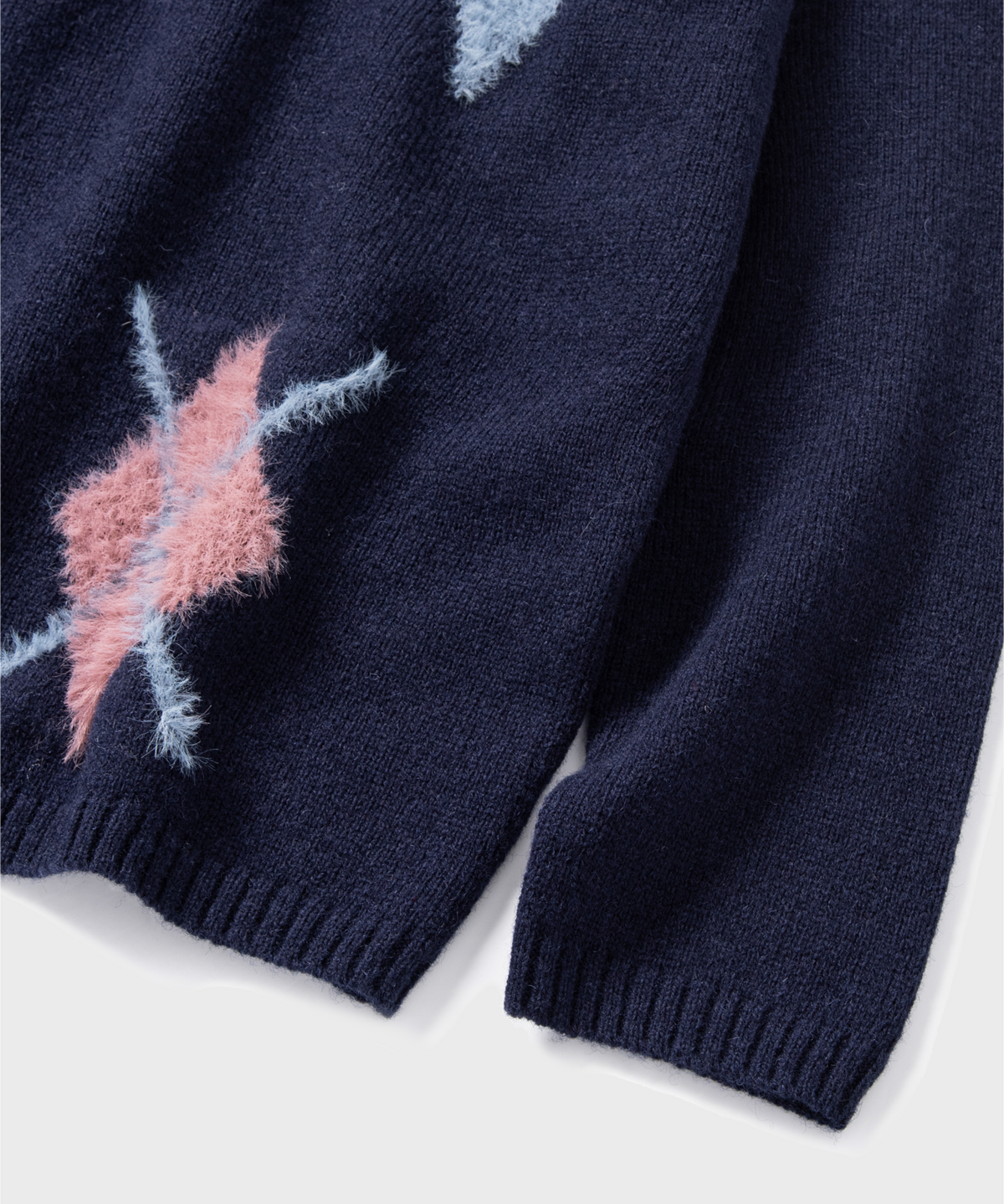 넌블랭크(NONBLANK) 아가일 패턴 니트_ FISHERMAN NAVY