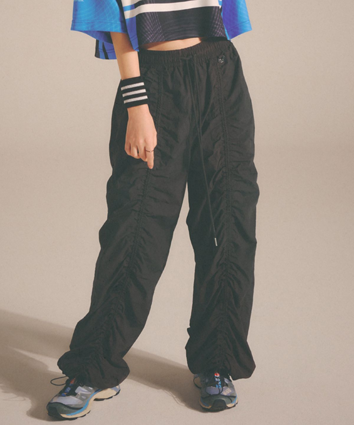 라라폭스(LALAFOX) SHIRRING TRACK PANTS CHARCOAL BP1WP008