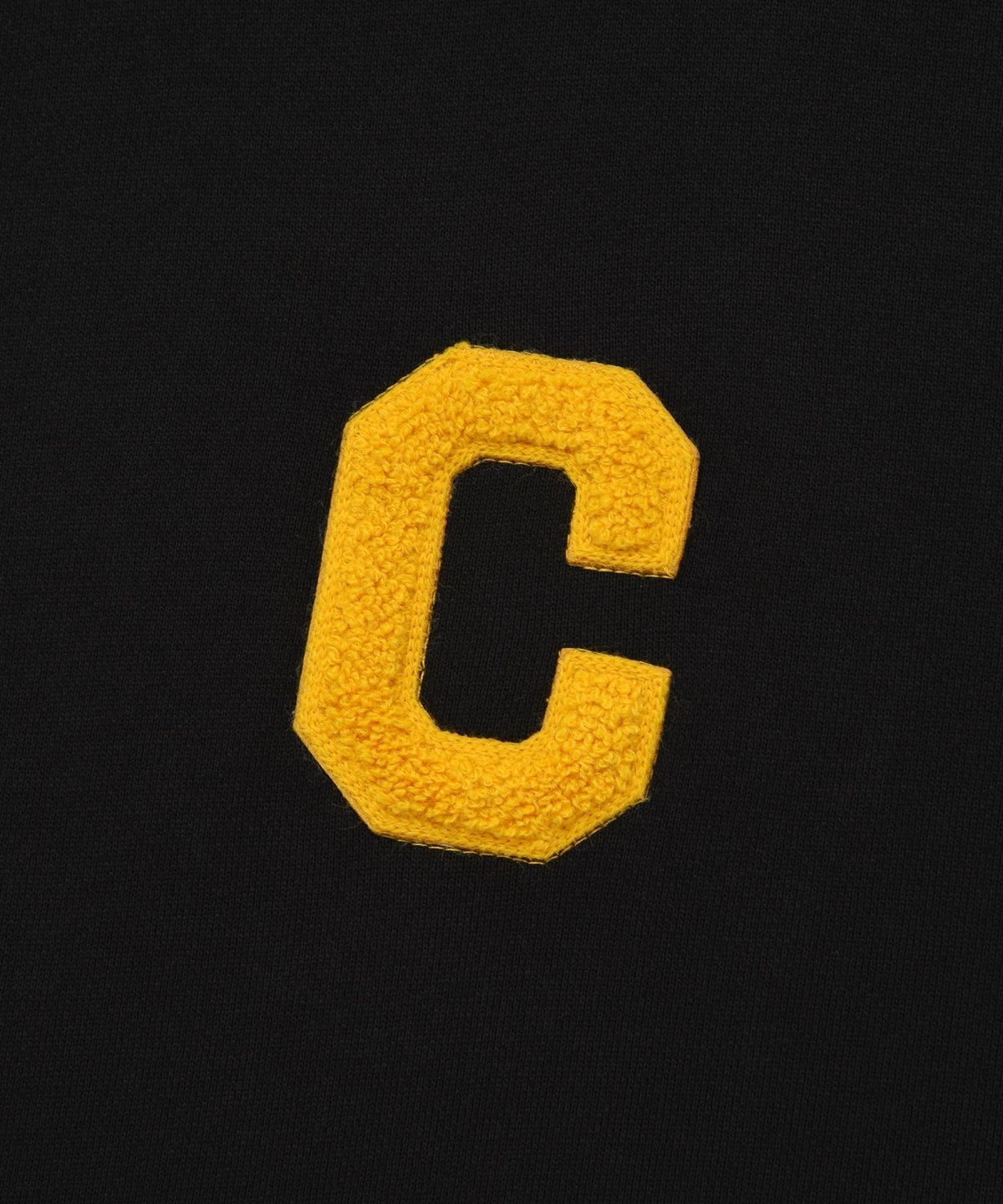 커버낫(COVERNAT) C 로고 후디 웜 블랙