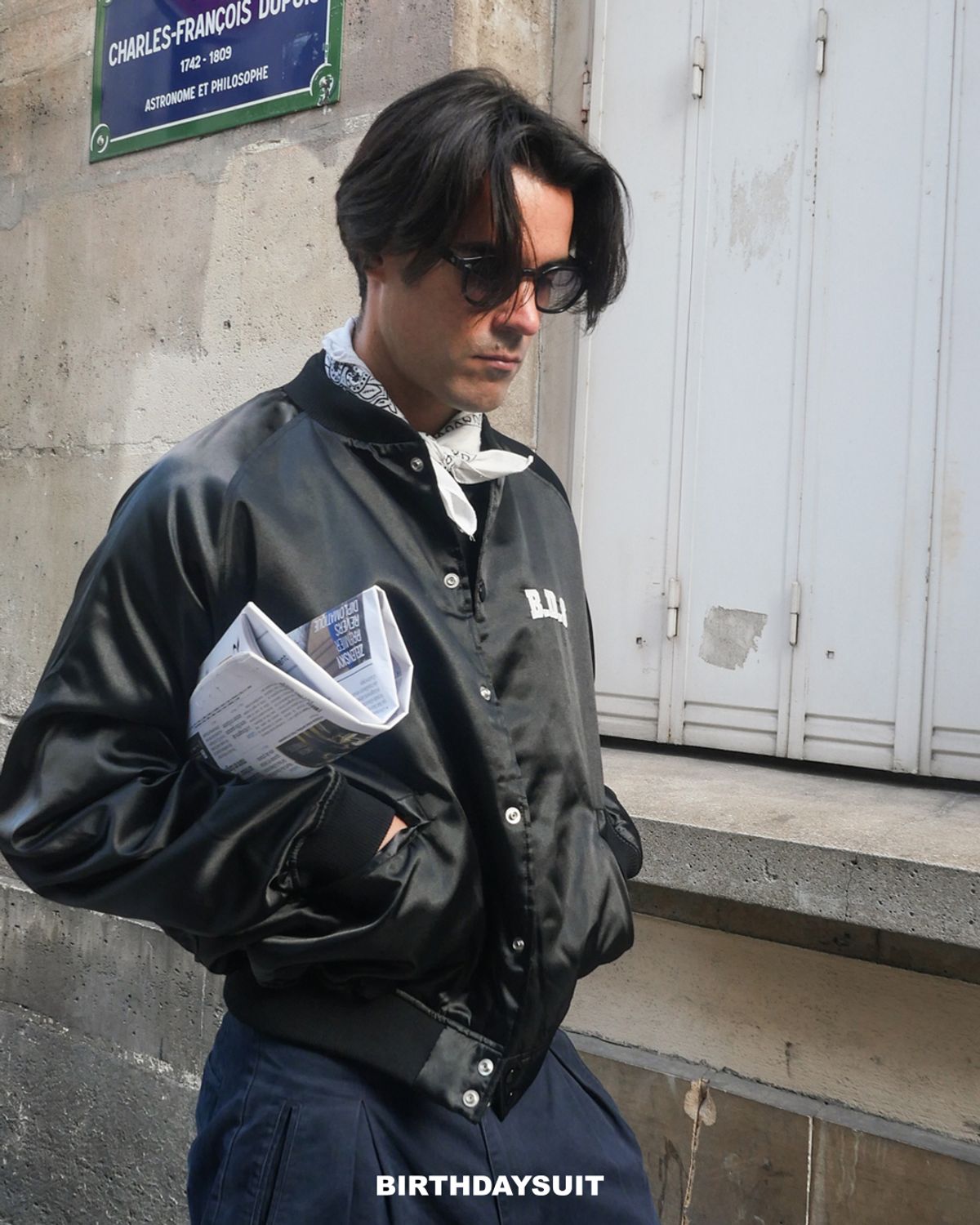 벌스데이수트(BIRTHDAYSUIT) COACH JUMPER (BLACK)