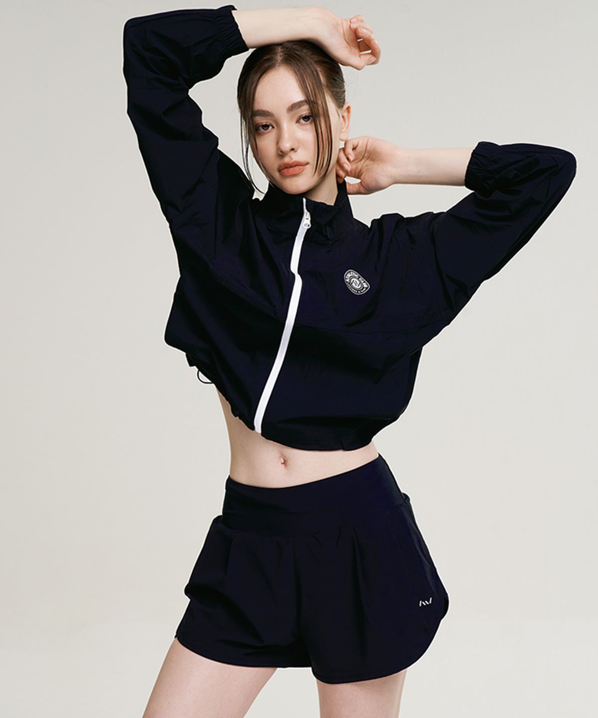 레이지비(LAZYBEE) [SET] 쿨터치 크롭 여성 집업 래쉬가드 + 2in1 쇼츠 반바지 세트 블랙