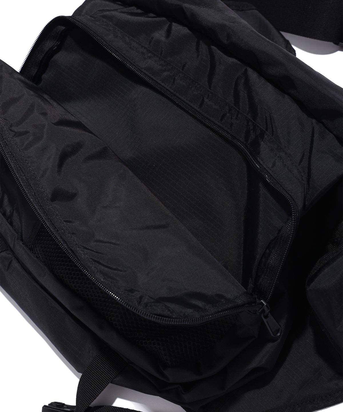 크리틱(CRITIC) UTILITY MESSENGER BAG BLACK