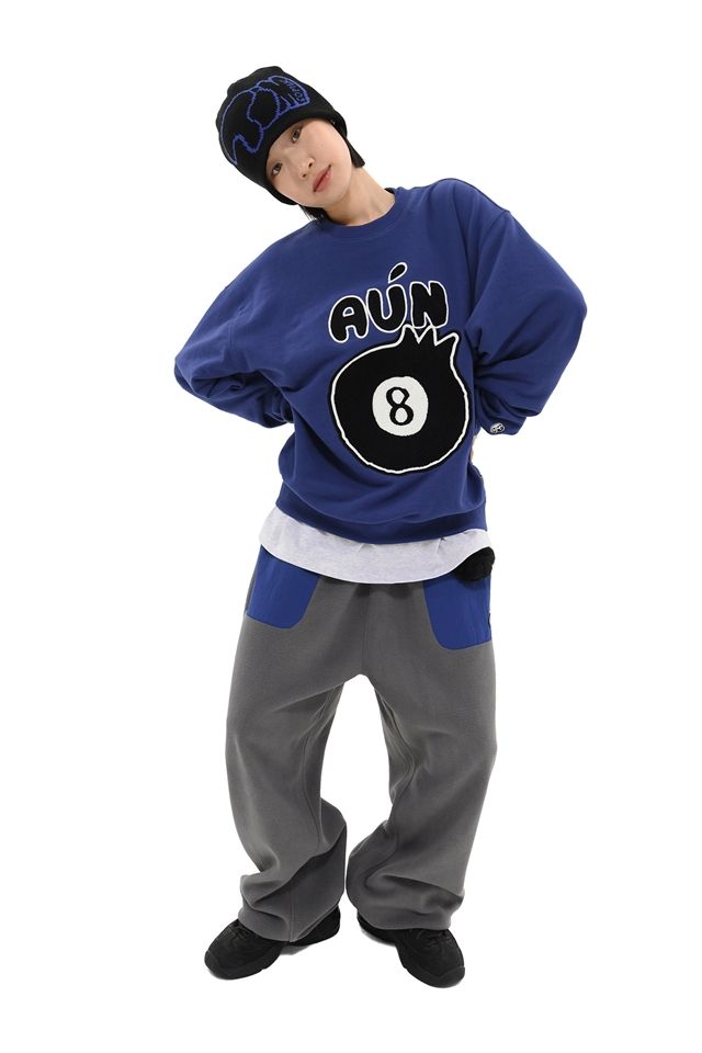 MUSINSA | TIMCOMIX 8 BALL CREWNECK BLUE