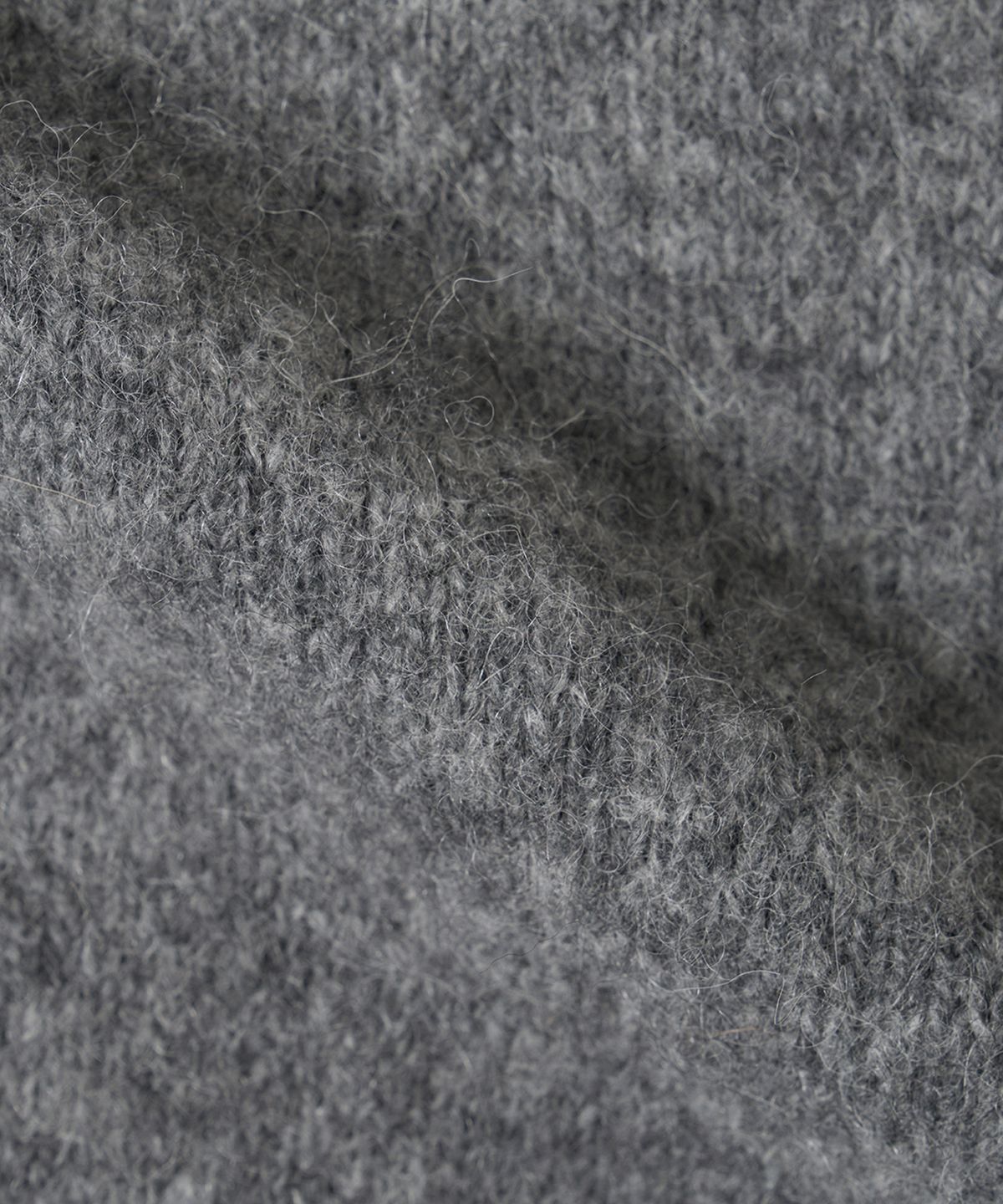 포터리(POTTERY) V-Neck KnitSuperfine Merino Wool Baby Alpaca Blend (Charcoal Gray)