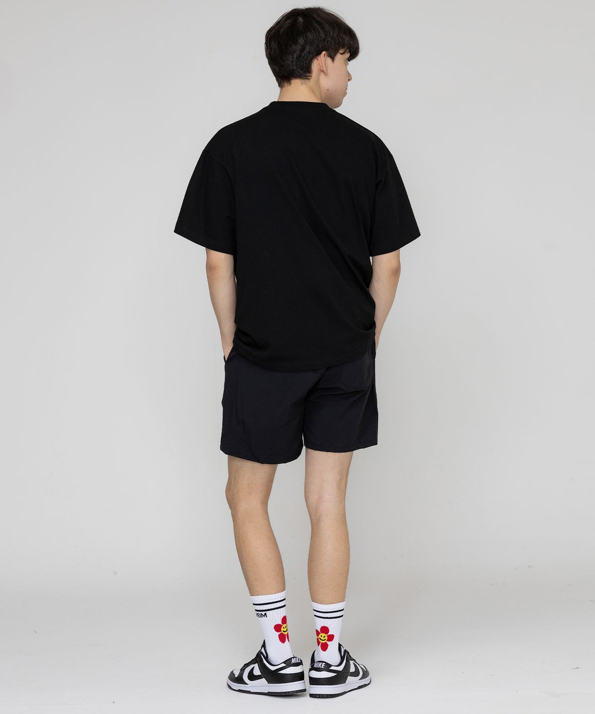 그레이버(GRAVER) [UNISEX]레드 플라워 스마일 로고 삭스 1팩_화이트