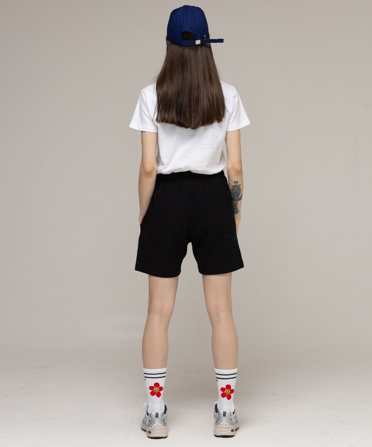 그레이버(GRAVER) [UNISEX]레드 플라워 스마일 로고 삭스 1팩_화이트