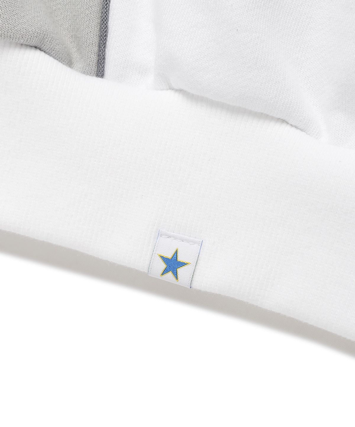 카비시(CAVISH) CLUB TEAM SWEATSHIRT WHITE(CV2DFUM446A)