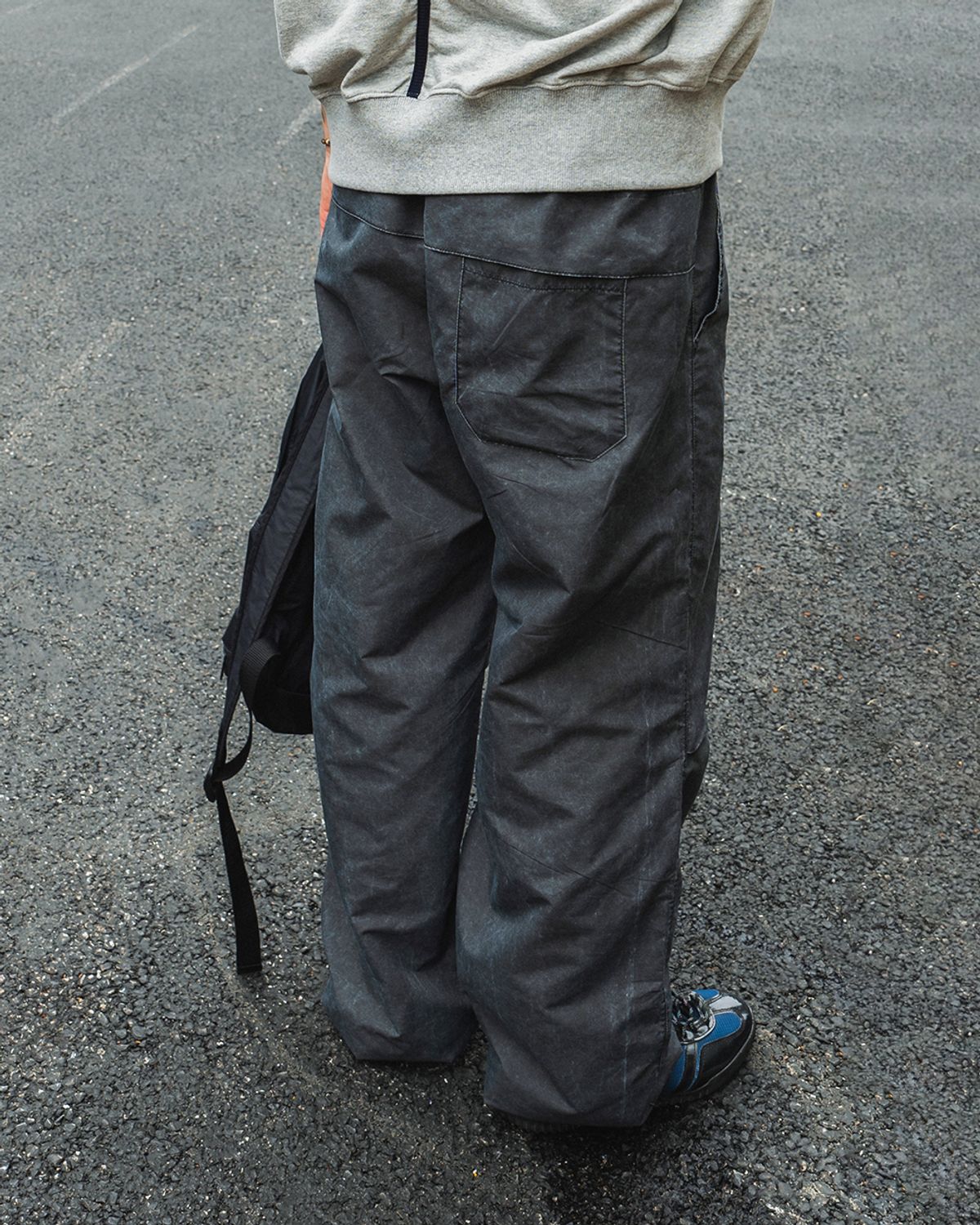 카락터(KARACTOR) Pigment nylon pants / Black charcoal