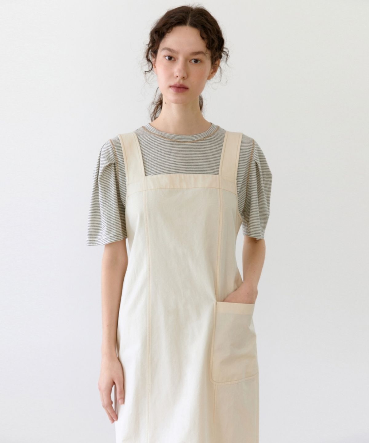 어나우트(UNNOUT) VOLUME SLEEVE STRIPE T-SHIRT - IVORY