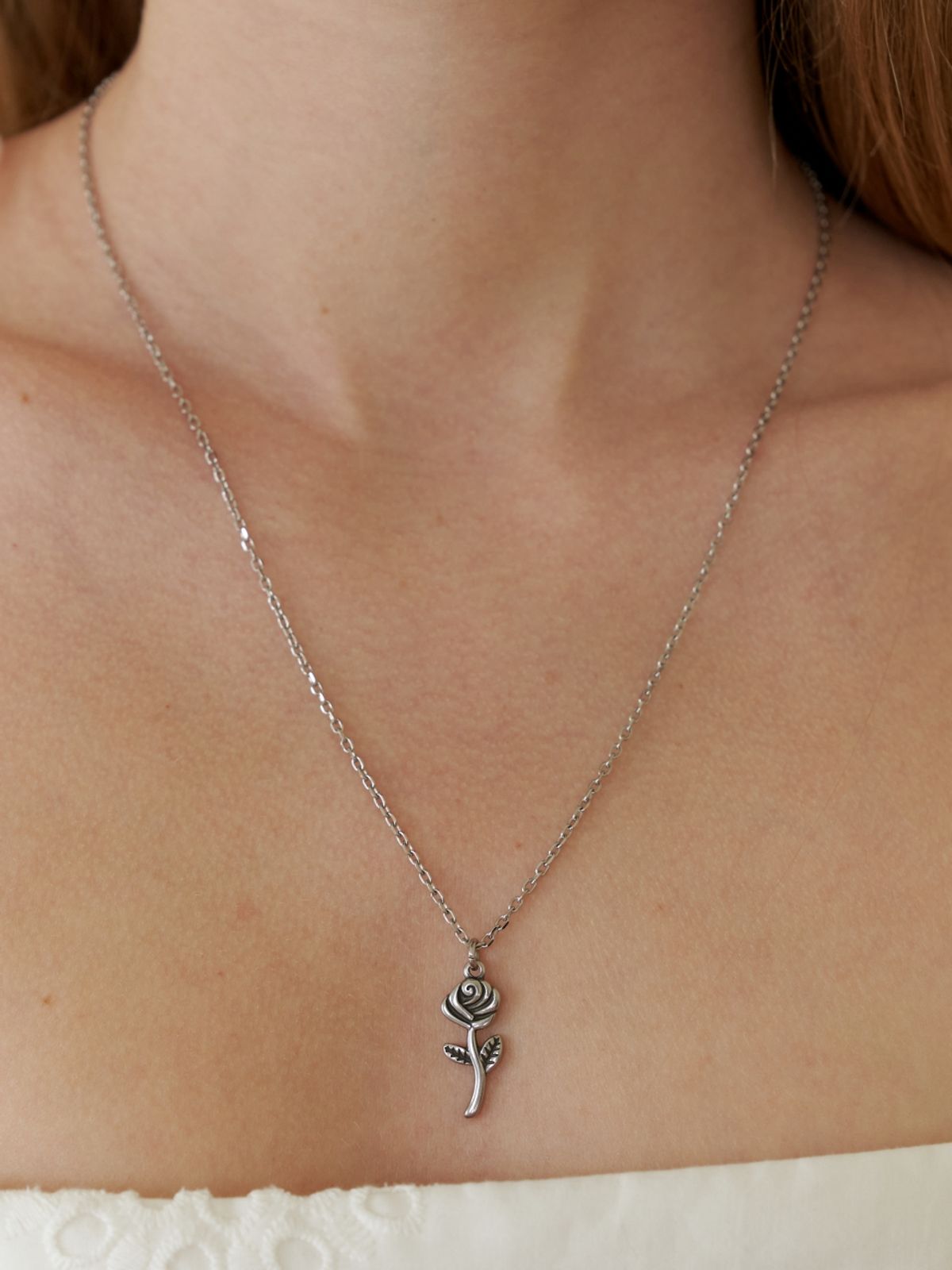 러브미몬스터(LOVE ME MONSTER) [Surgical] Rose Necklace