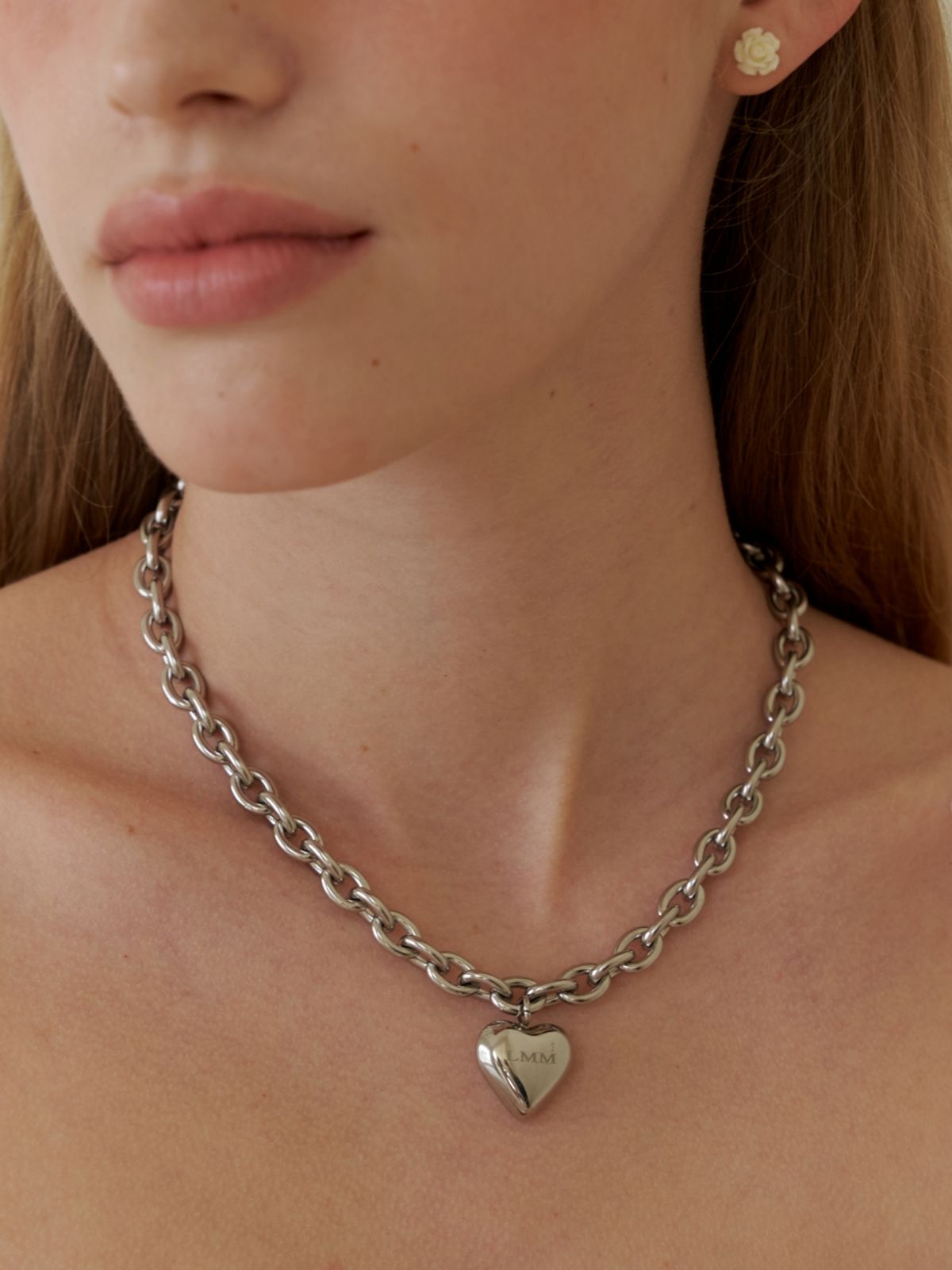 러브미몬스터(LOVE ME MONSTER) [Surgical] Heart Charm Bold Chain Necklace
