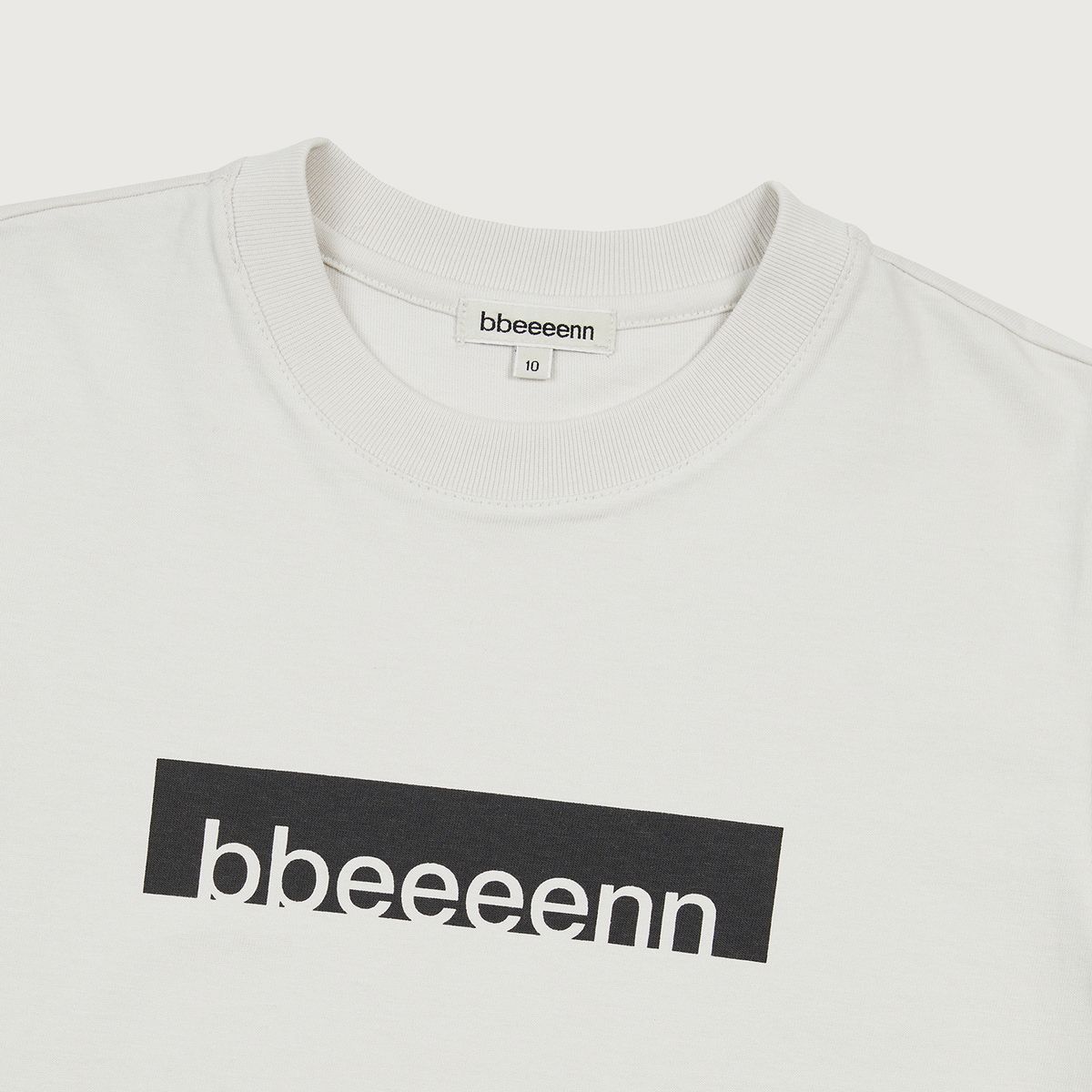 벤(BBEEEENN) 박스 로고 슬리브 T_에크루