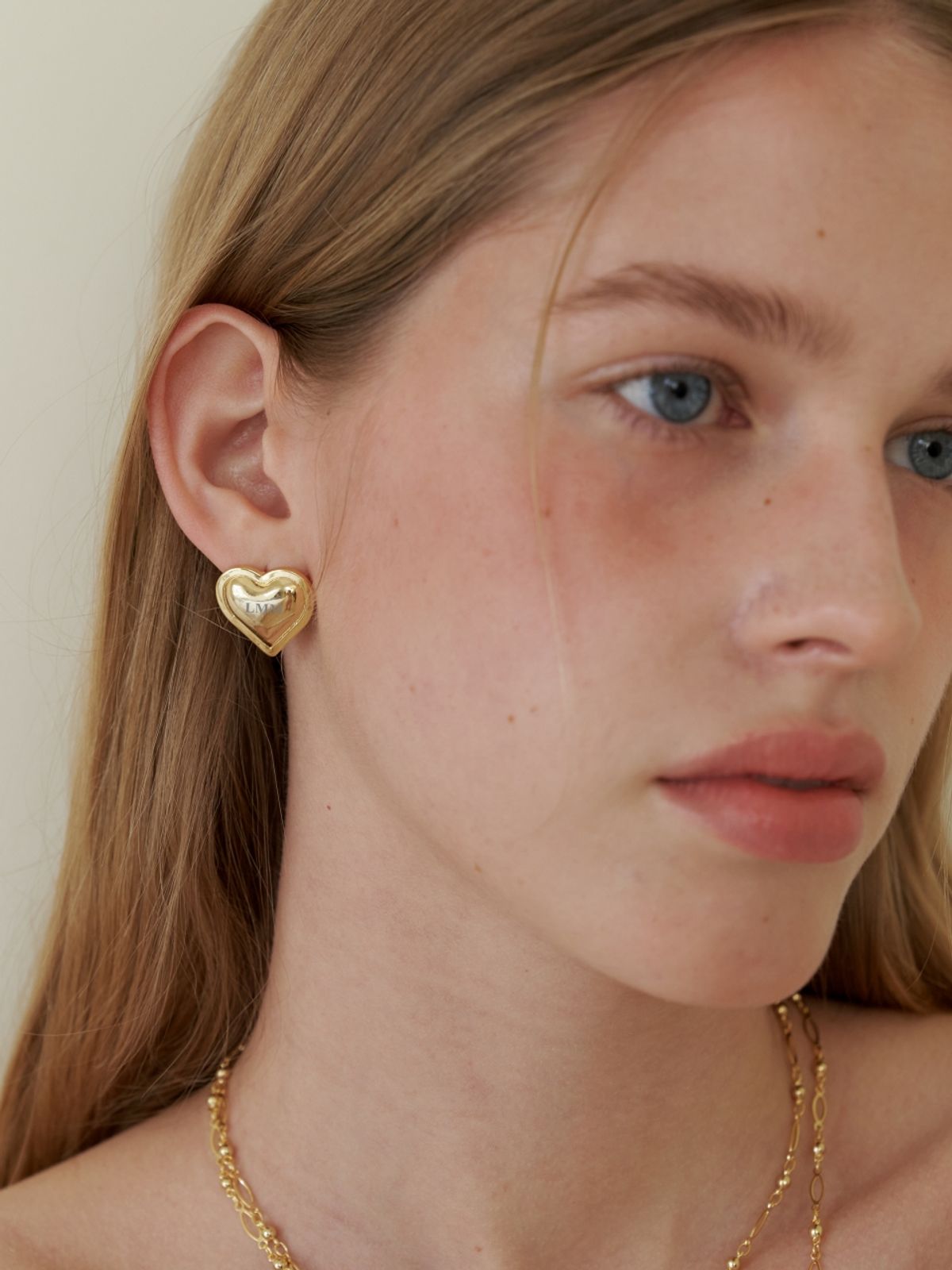 러브미몬스터(LOVE ME MONSTER) Bold LMM Logo Earrings_2Color