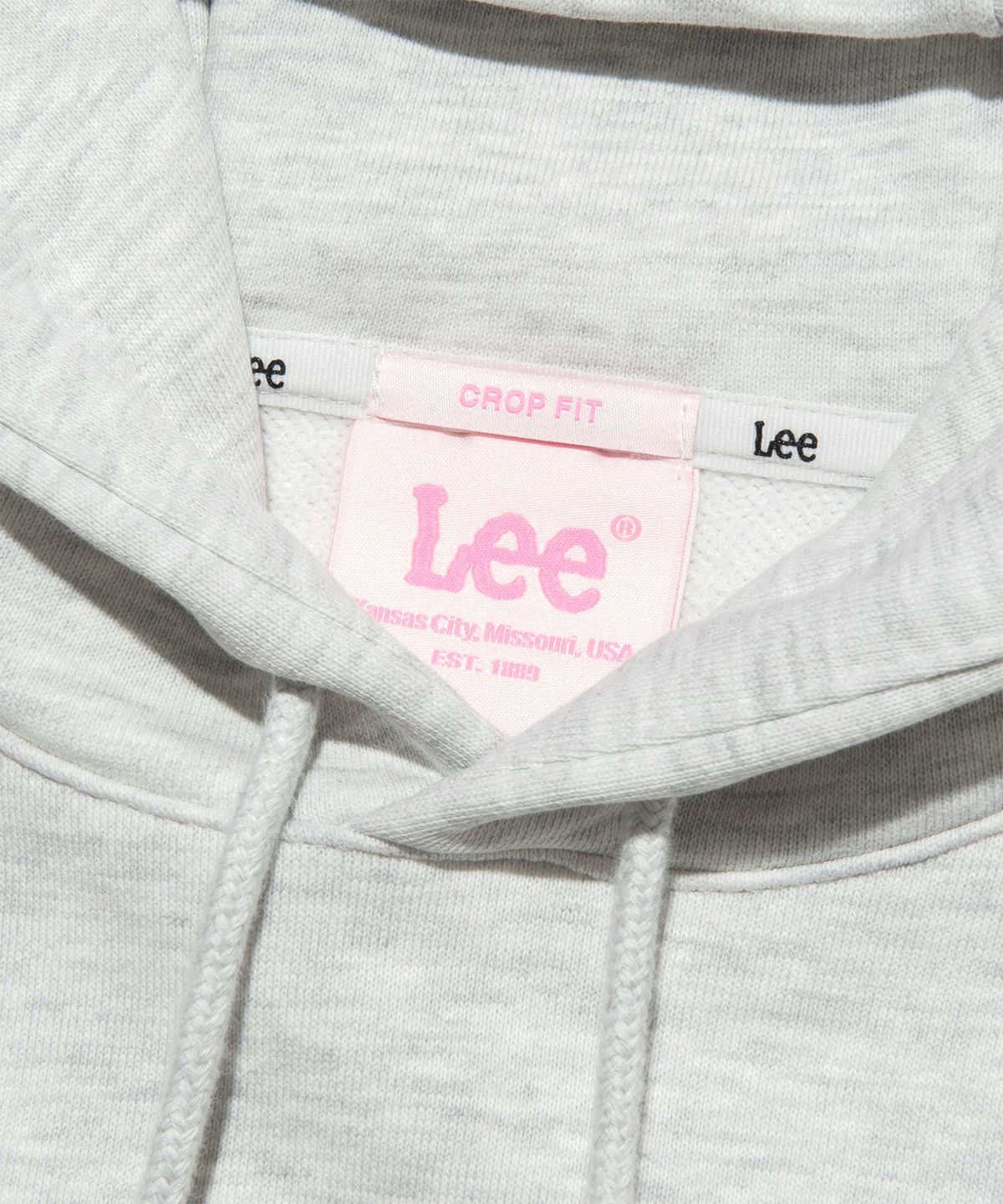 리(LEE) 우먼 크롭 빅 트위치 후드 티셔츠 라이트 그레이