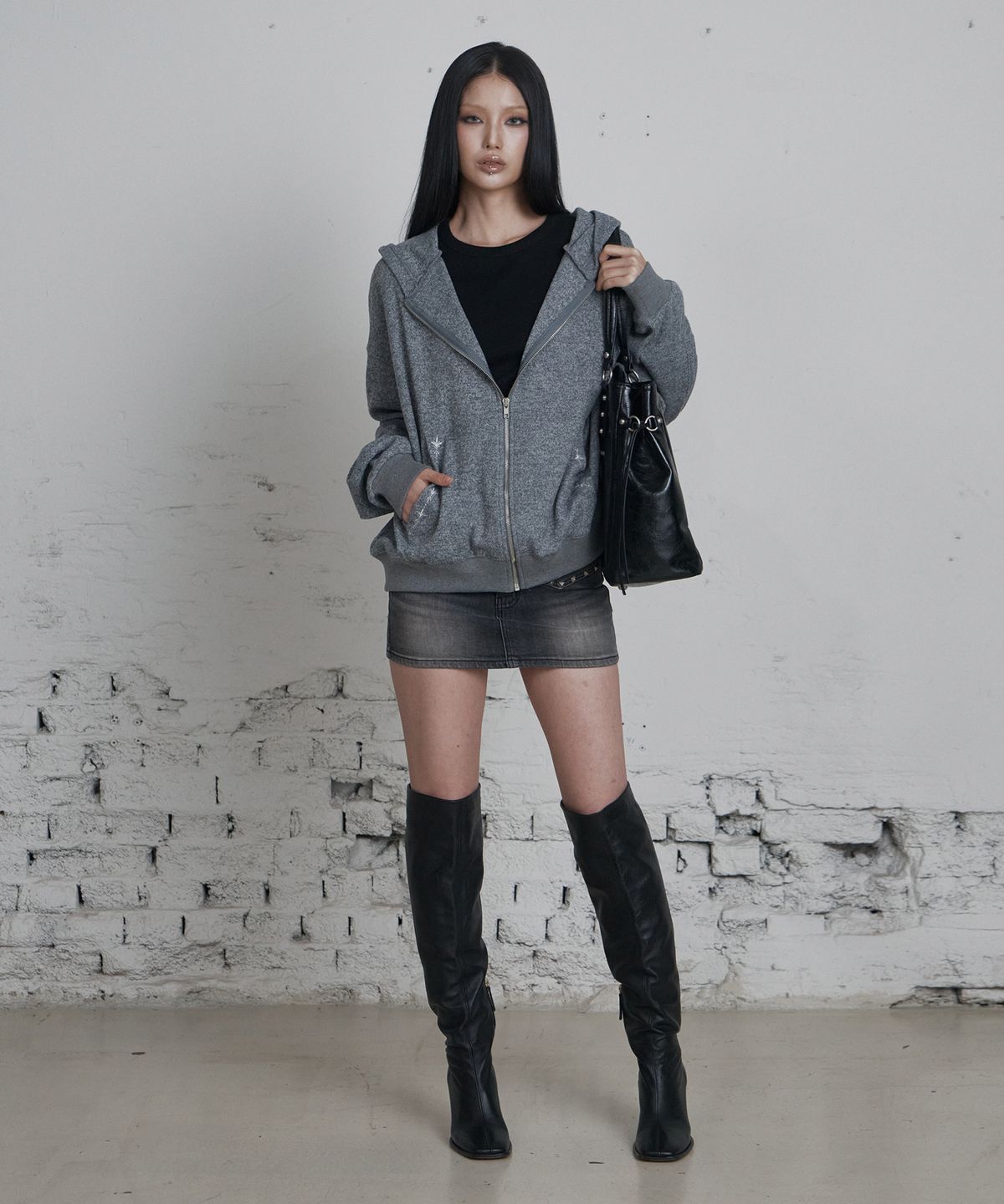 큐리티(CURETTY) C 90S LINE BASIC LONG SLEEVE T-SHIRT_BLACK