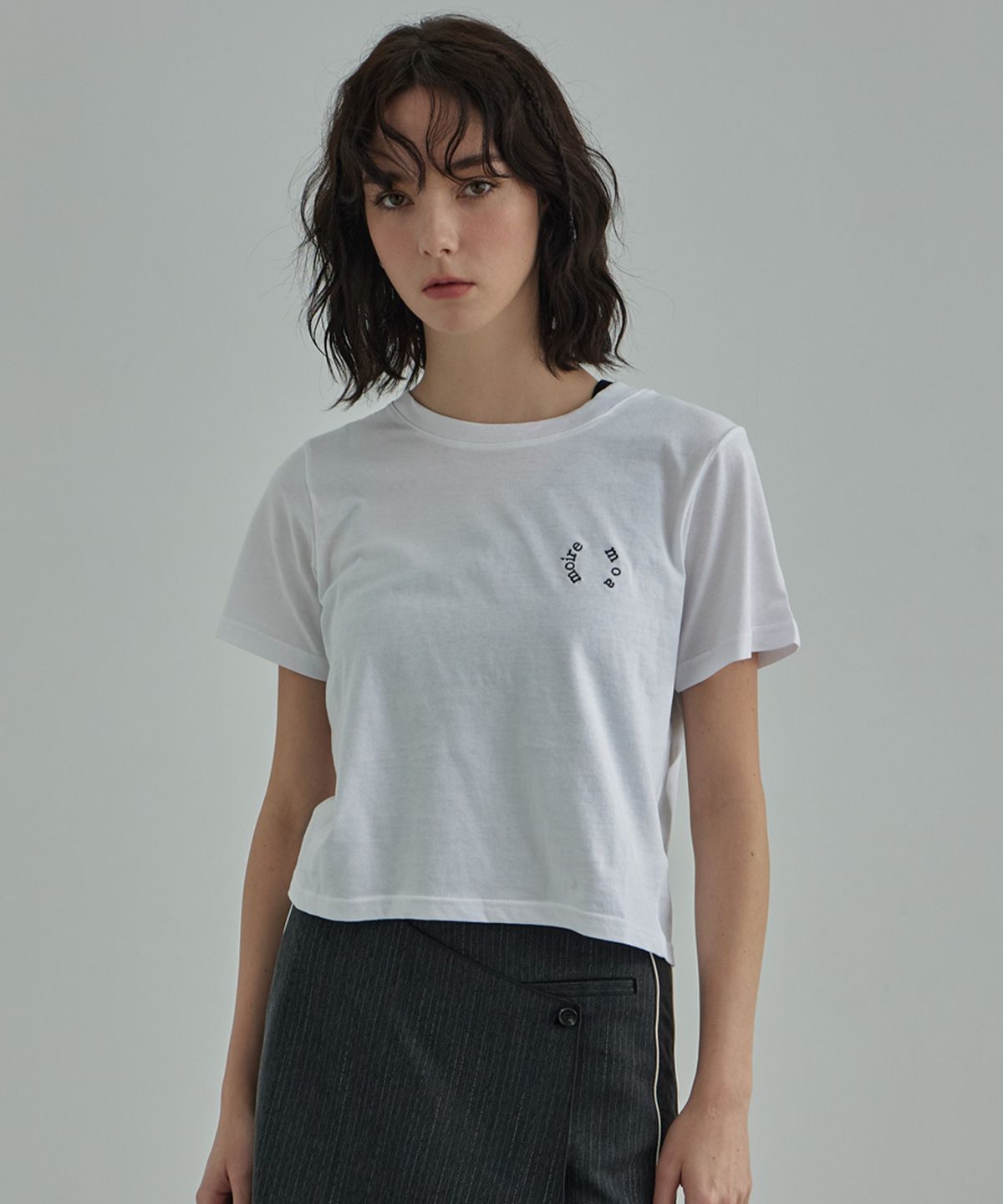 무아르모아(MOIREMOA) moire blank tee - white