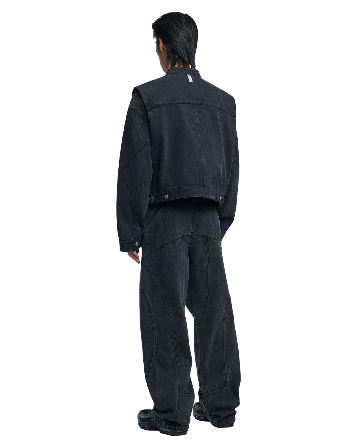노매뉴얼(NOMANUAL) CURVED LINE DENIM PANTS - WASHED BLACK