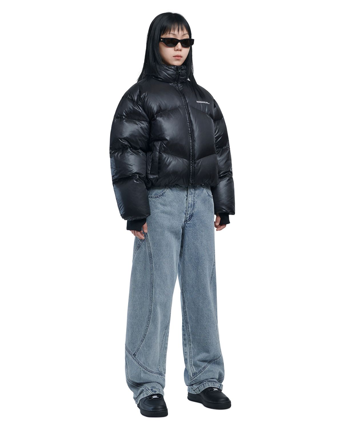 노매뉴얼(NOMANUAL) CURVED LINE DENIM PANTS - WHITE BLUE