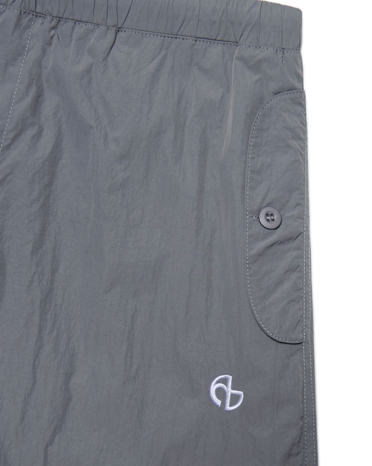 노매뉴얼(NOMANUAL) N.S.C PARACHUTE PANTS - GRAY