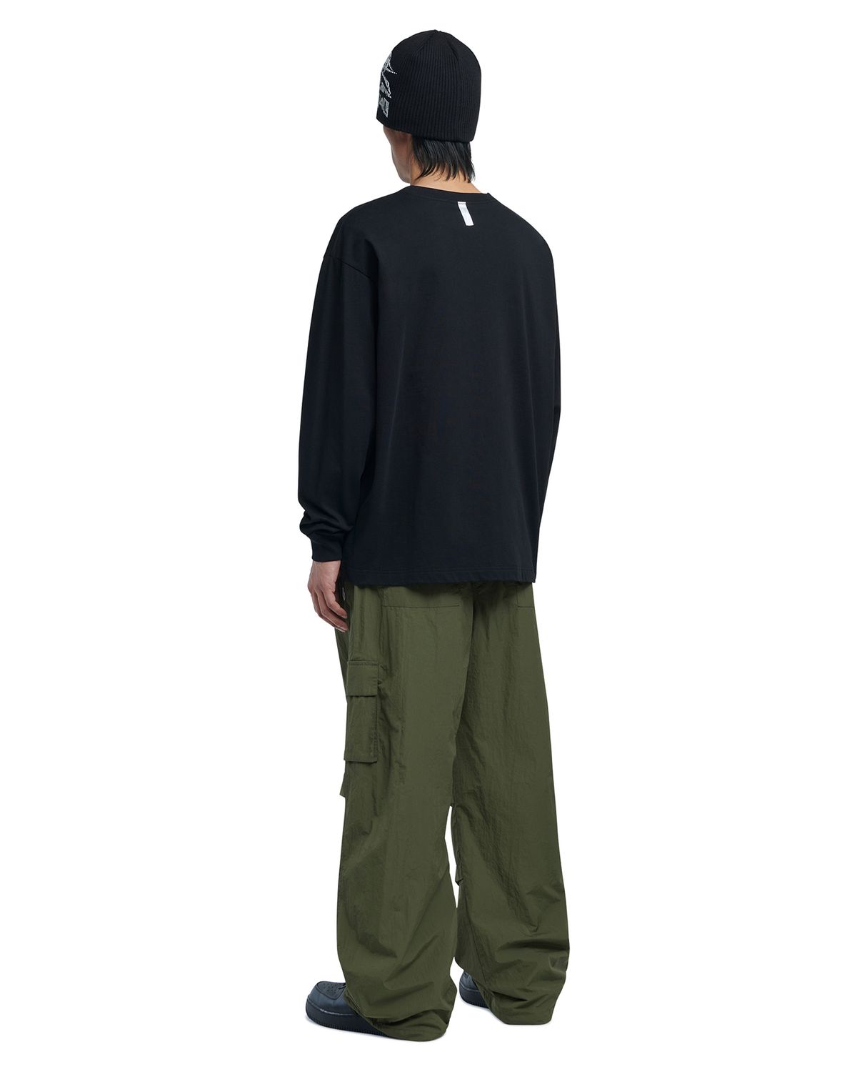노매뉴얼(NOMANUAL) N.S.C PARACHUTE PANTS - KHAKI