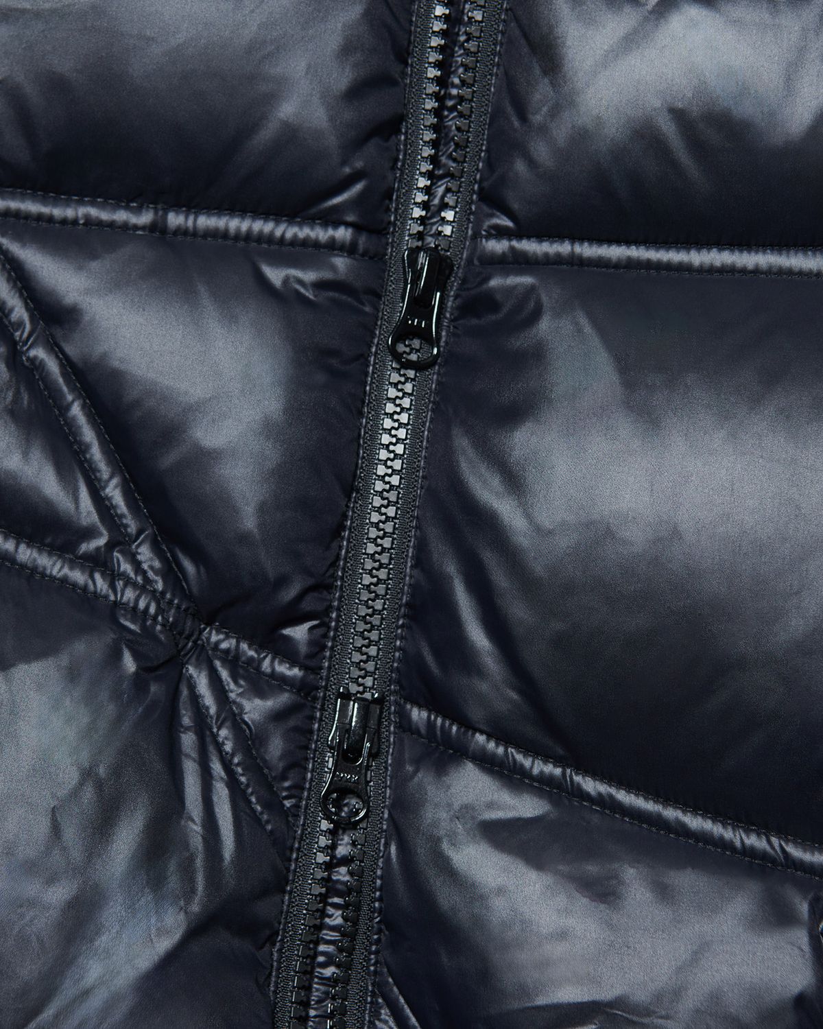 노매뉴얼(NOMANUAL) TRACK DUCK DOWN VEST - GLOSSY BLACK