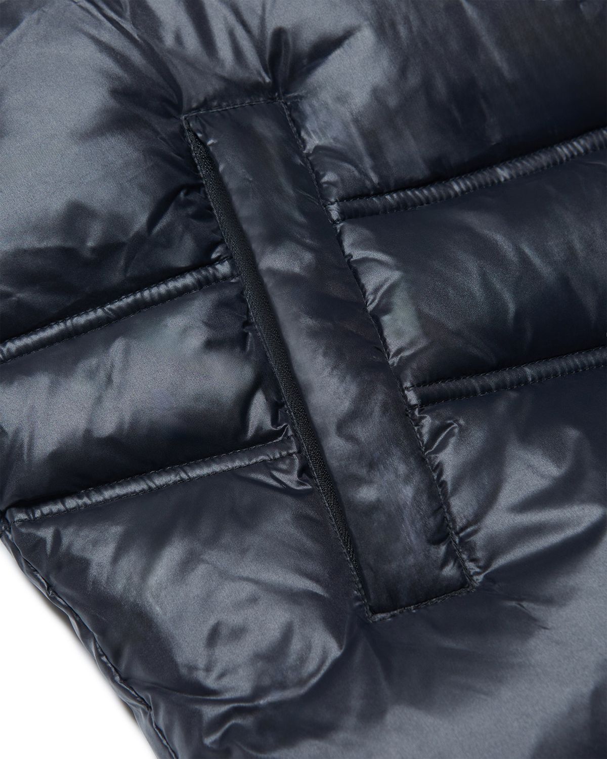 노매뉴얼(NOMANUAL) TRACK DUCK DOWN VEST - GLOSSY BLACK