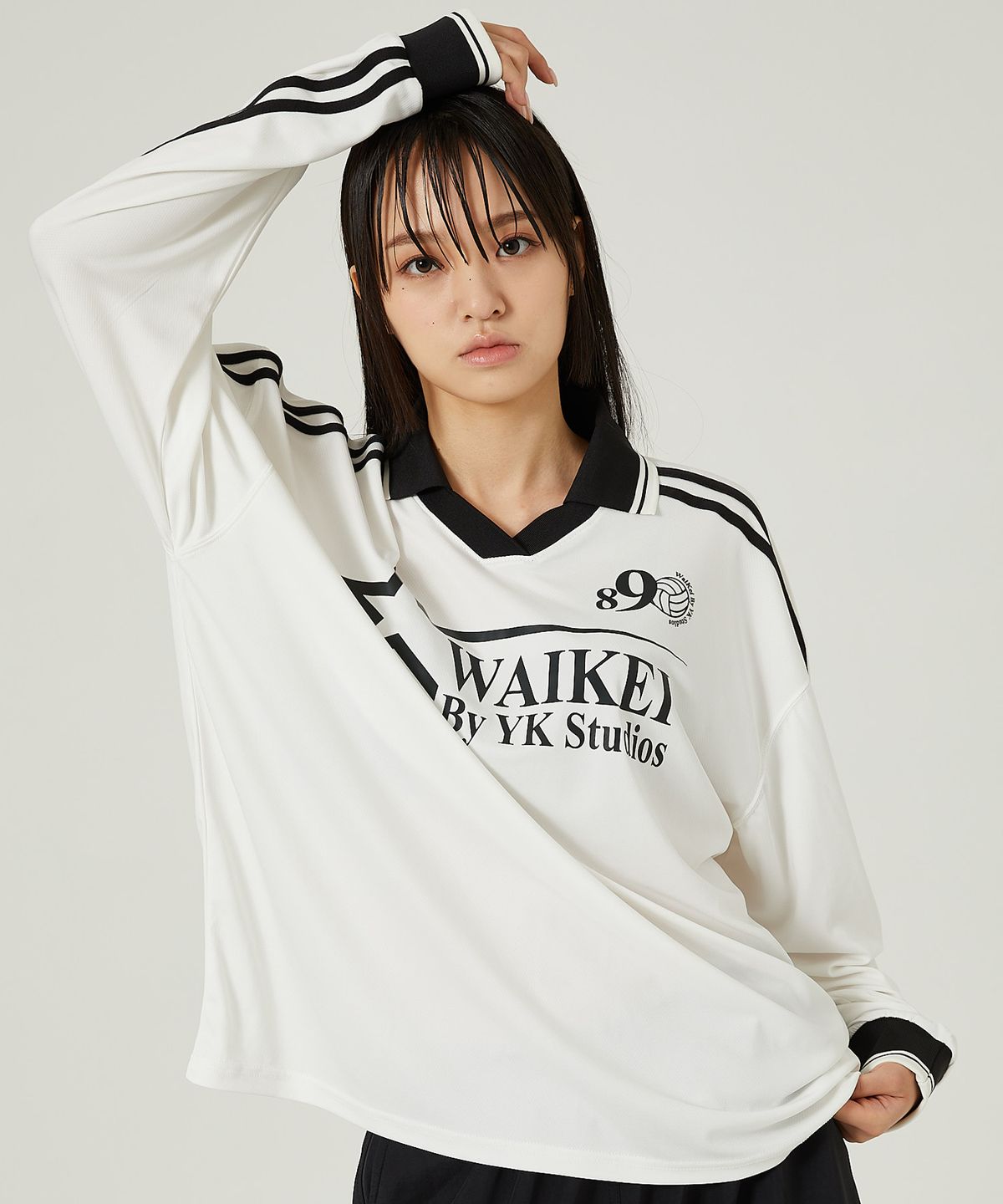 와이케이(WAIKEI) 스타 로고 카라 져지 롱슬리브 티셔츠 오프화이트