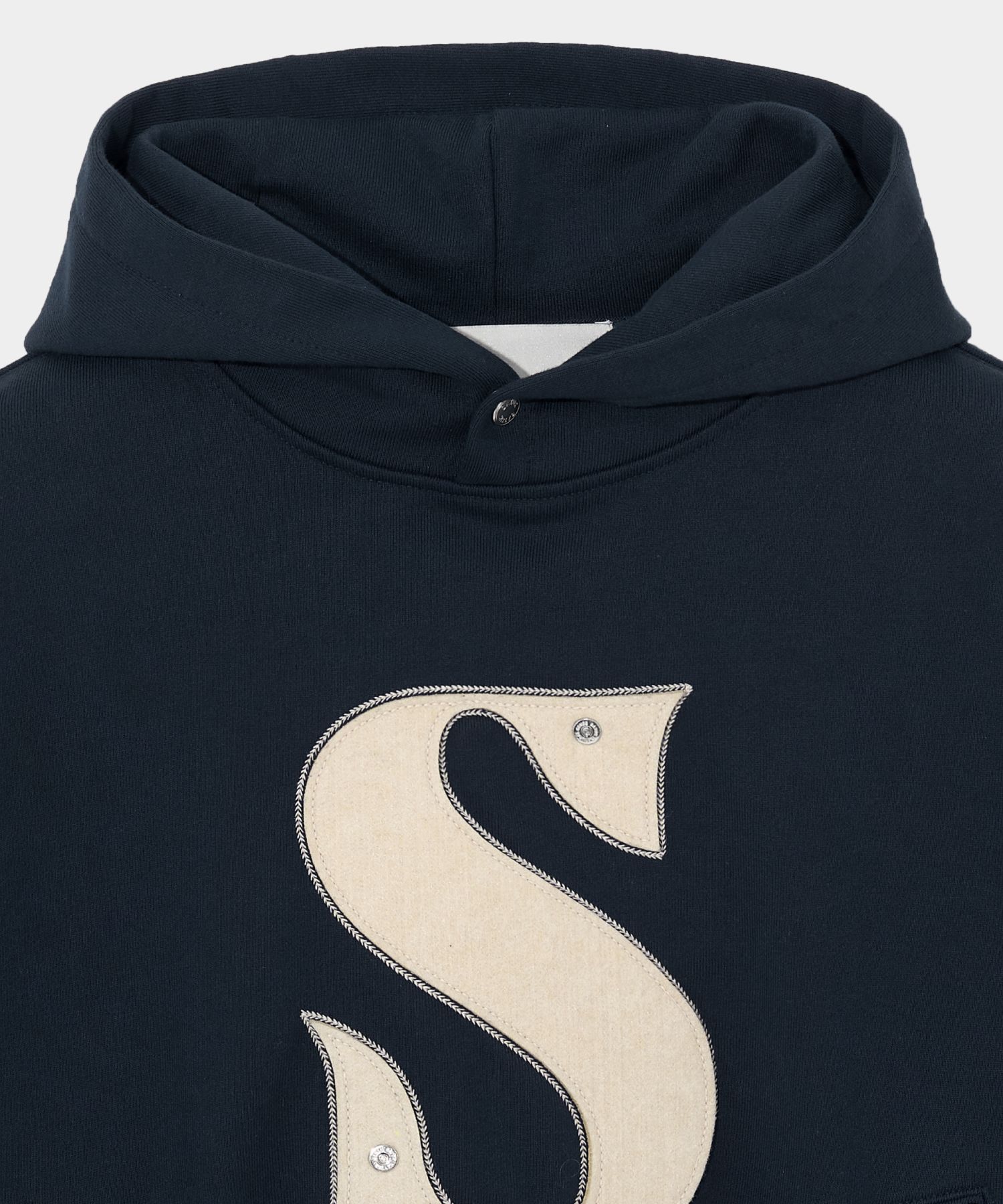 ★人気★【SATUR】★Rivet Applique Pocket Logo Hoodi.e★ MUSINSA | SATUR Rivet Appliqué Pocket Logo Hoodie Classic Green