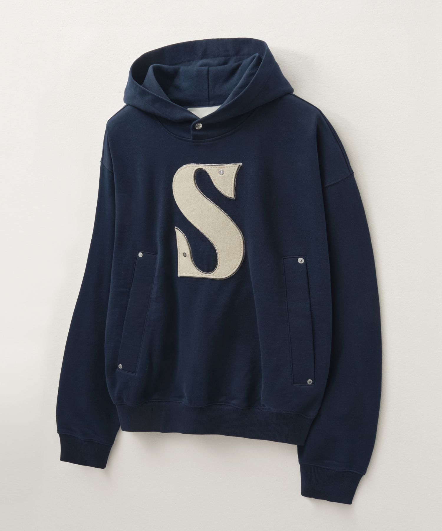 パーカー・フーディ SATUR Rivet Applique Pocket Logo Hood Classic Navy MUSINSA | SATUR Rivet Appliqué Pocket Logo Hood Classic Navy