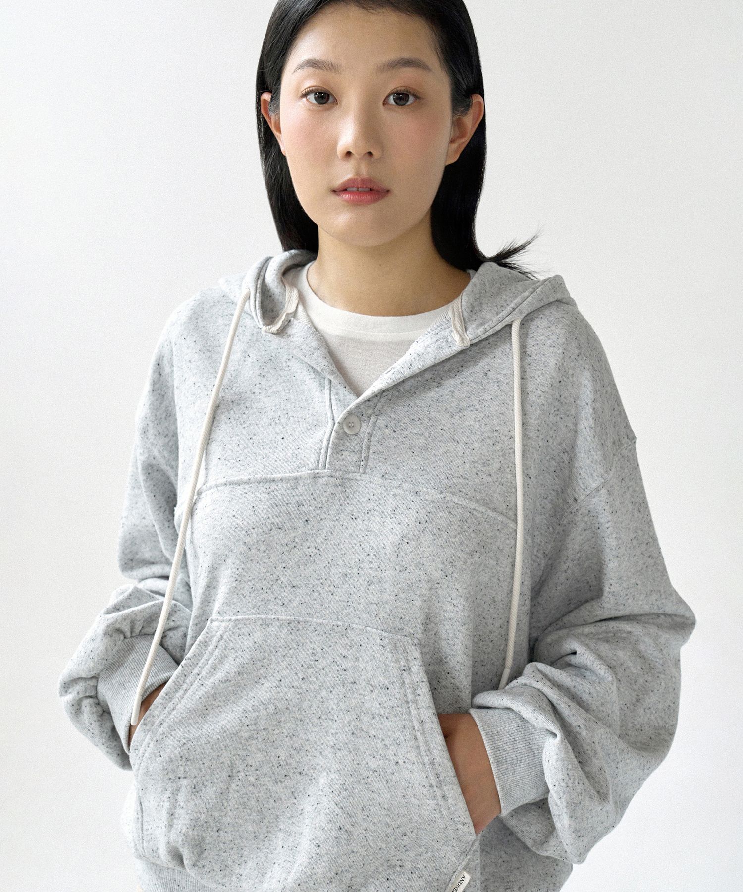 MUSINSA | ANDNEEDS Jay button hoodie (Gray)