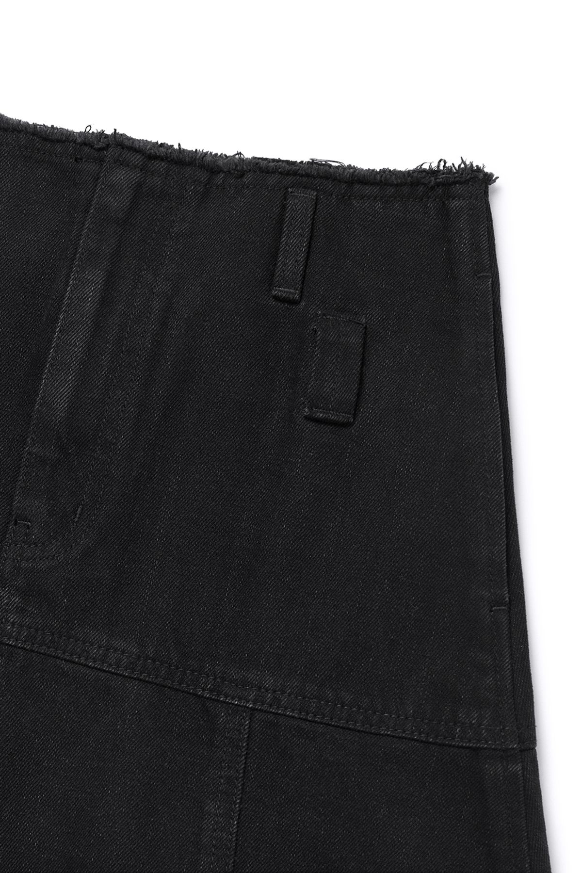 커렌트(CURRENT) ASYMMETRIC FLARE MIDI SKIRT [BLACK]