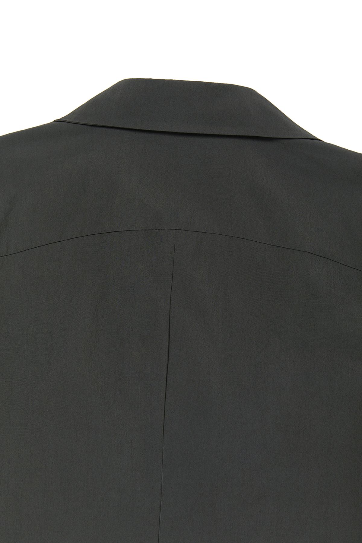 커렌트(CURRENT) PINTUCK DETAIL FITTED SHIRT [CHARCOAL]