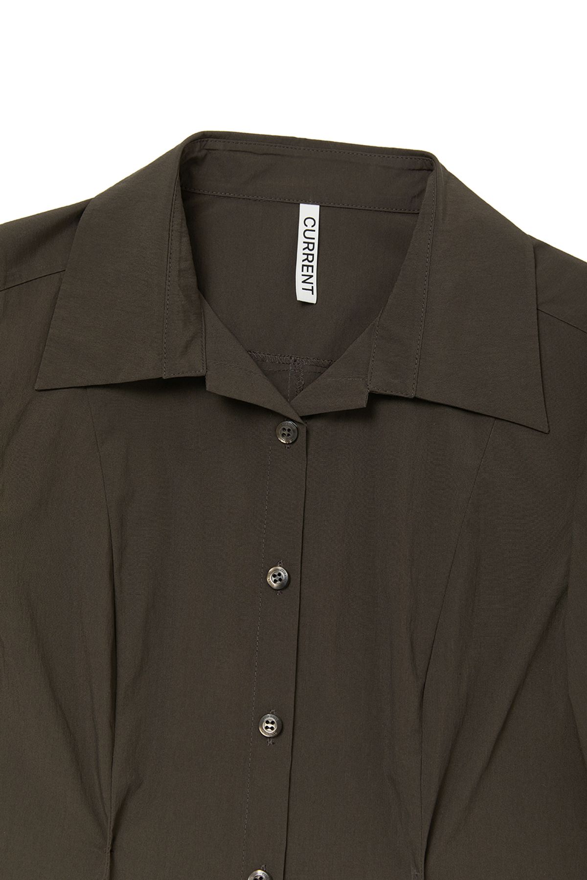 커렌트(CURRENT) PINTUCK DETAIL FITTED SHIRT [BROWN]