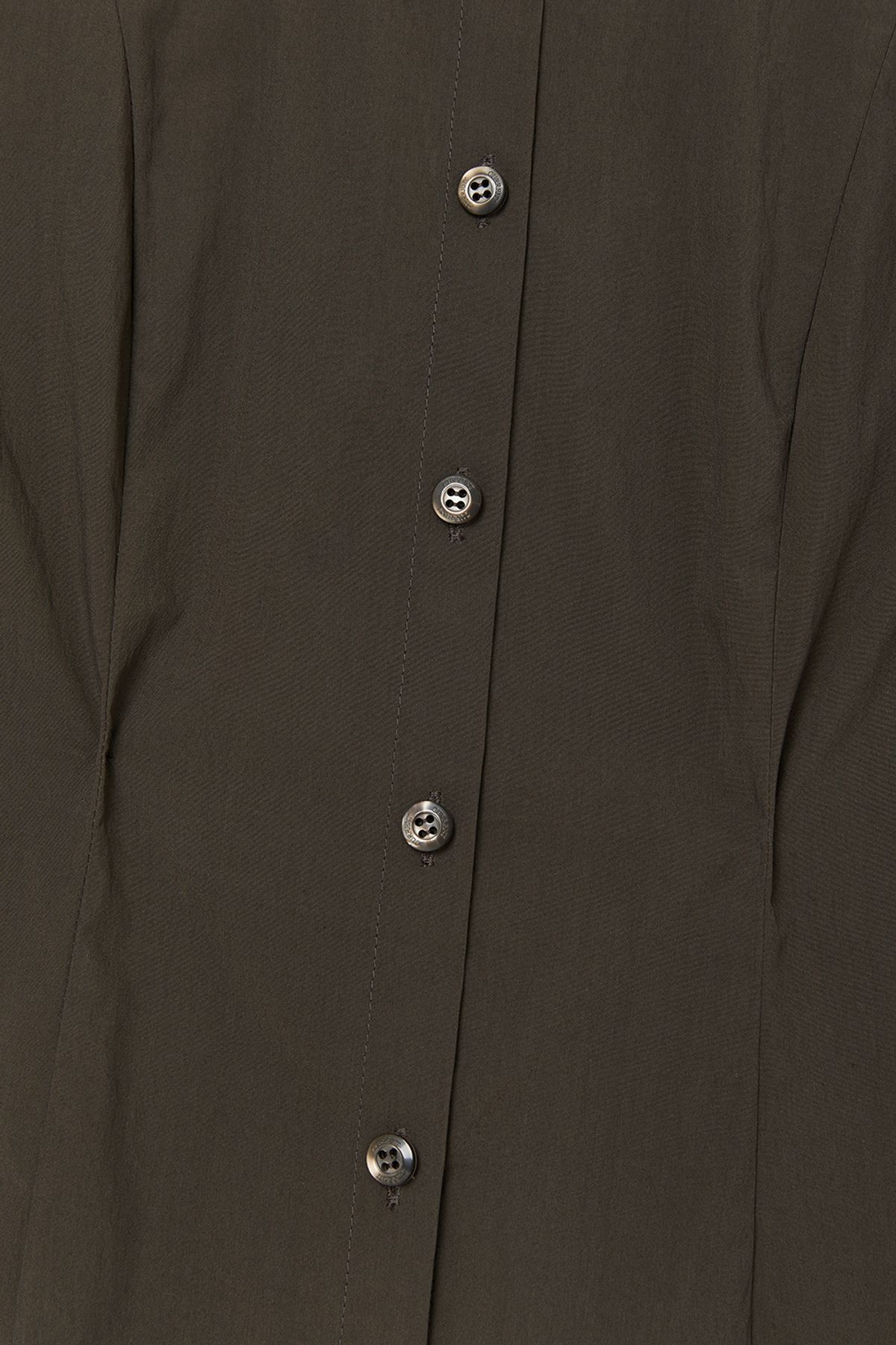 커렌트(CURRENT) PINTUCK DETAIL FITTED SHIRT [BROWN]