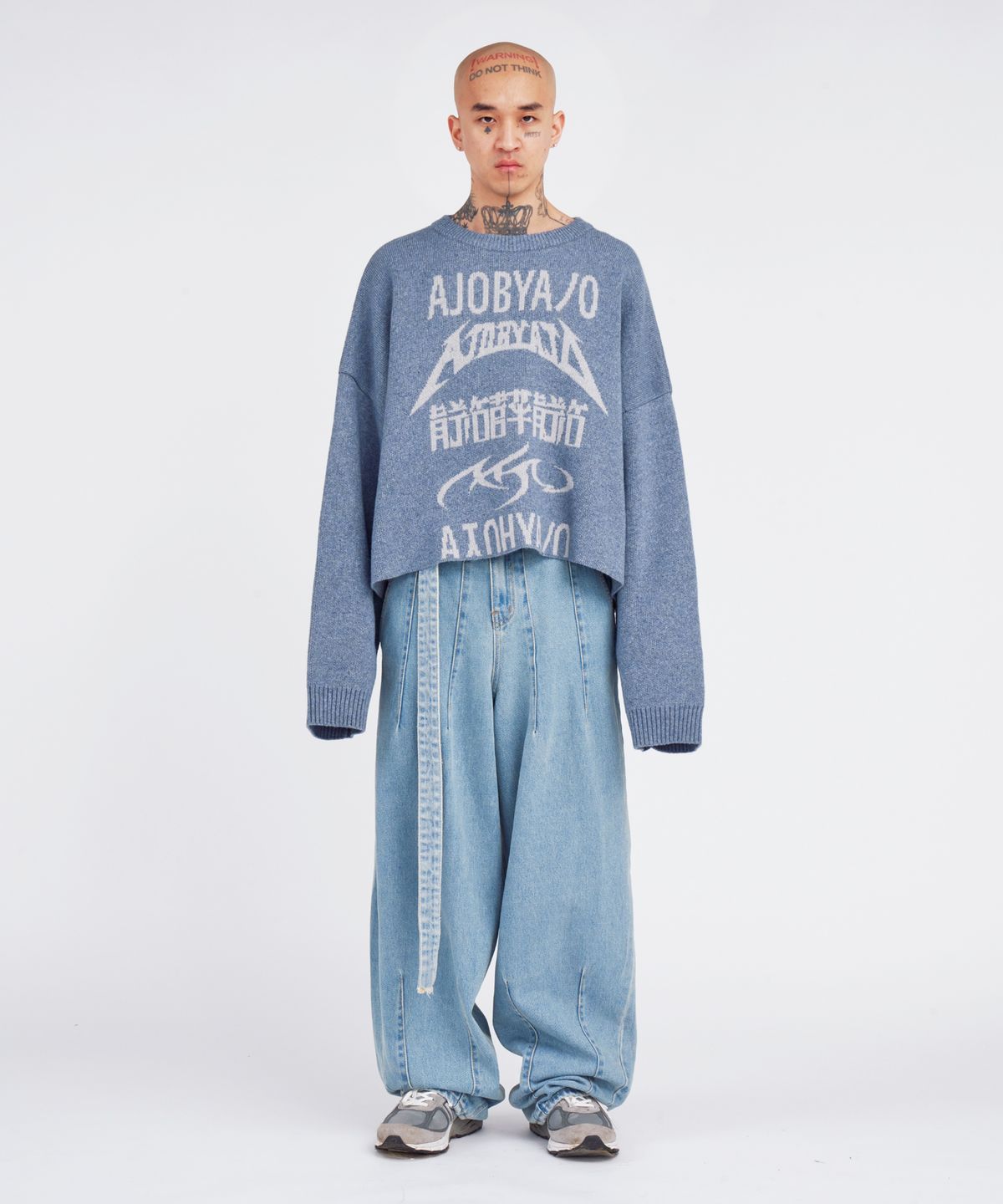 아조바이아조(AJOBYAJO) [PBA] Total Logo Cropped Sweater [SKY BLUE]