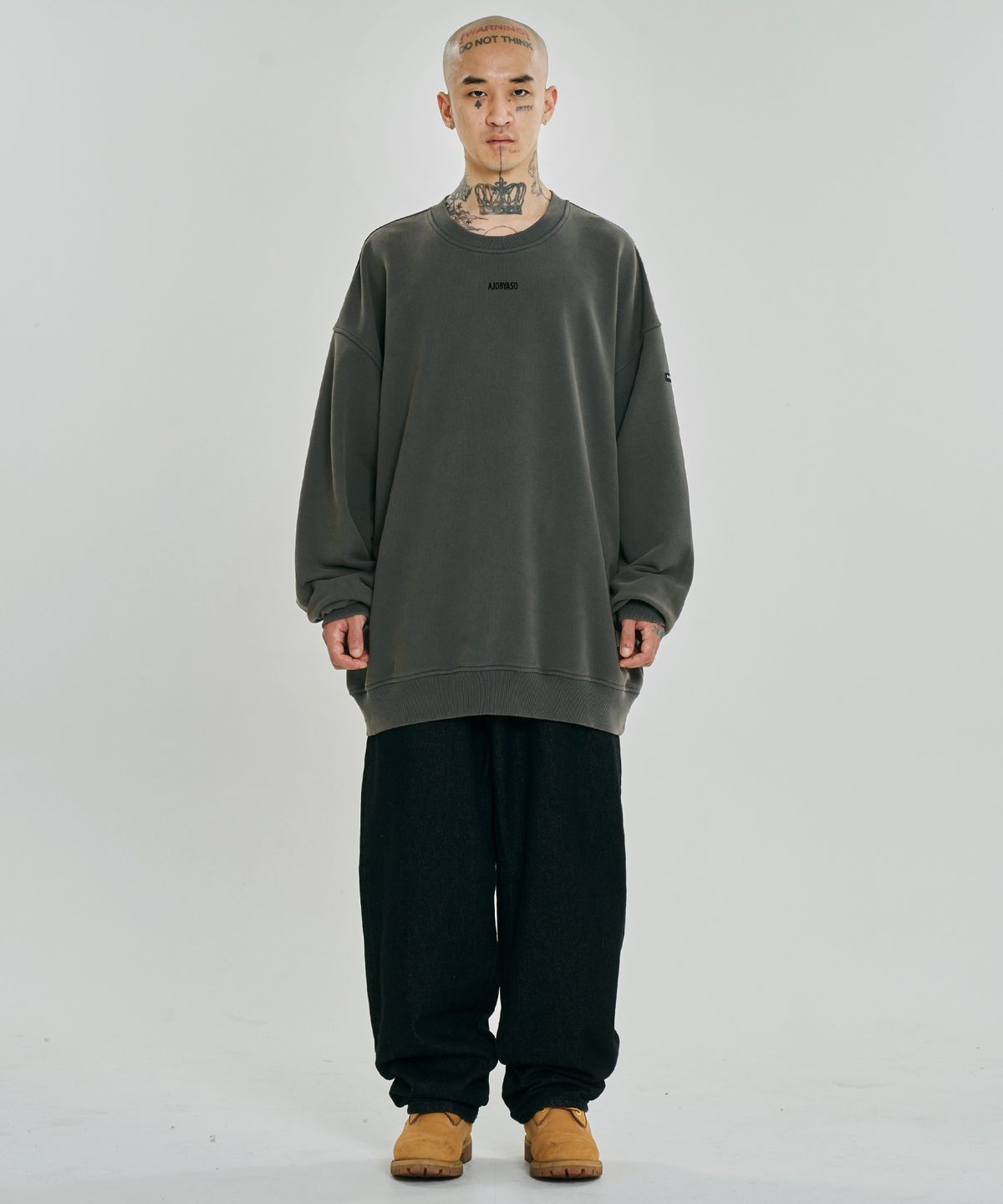 아조바이아조(AJOBYAJO) [PBA] Five AJO Logos Washed Sweatshirt [CHARCOAL]