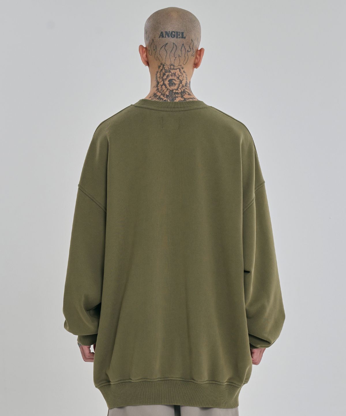 아조바이아조(AJOBYAJO) [PBA] AJOLICA Collage Sweatshirt [KHAKI]