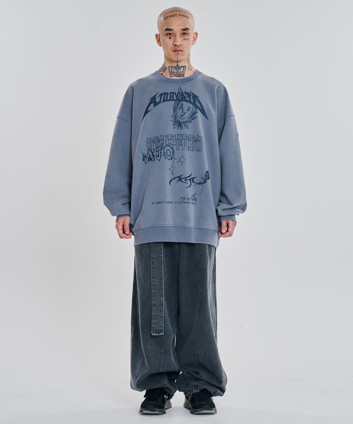 아조바이아조(AJOBYAJO) [PBA] AJOLICA Collage Sweatshirt [BLUE]
