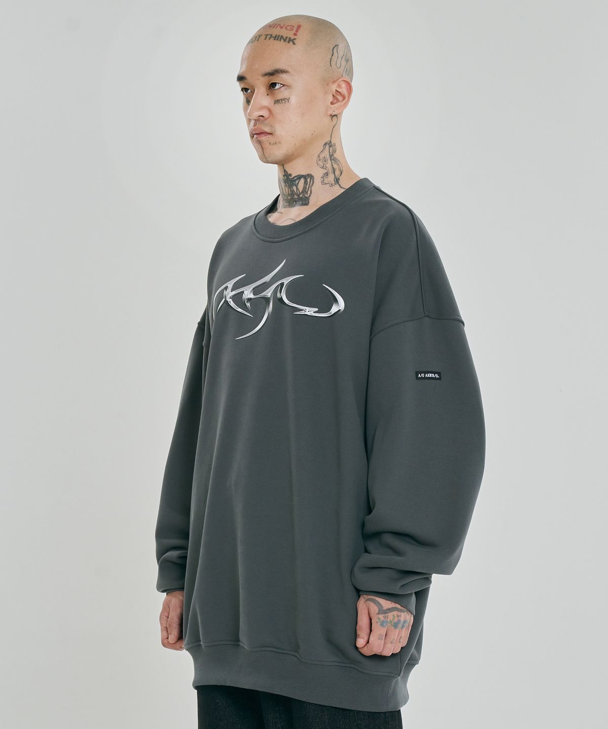 아조바이아조(AJOBYAJO) [PBA] Tribal AJO Sweatshirt [CHARCOAL]