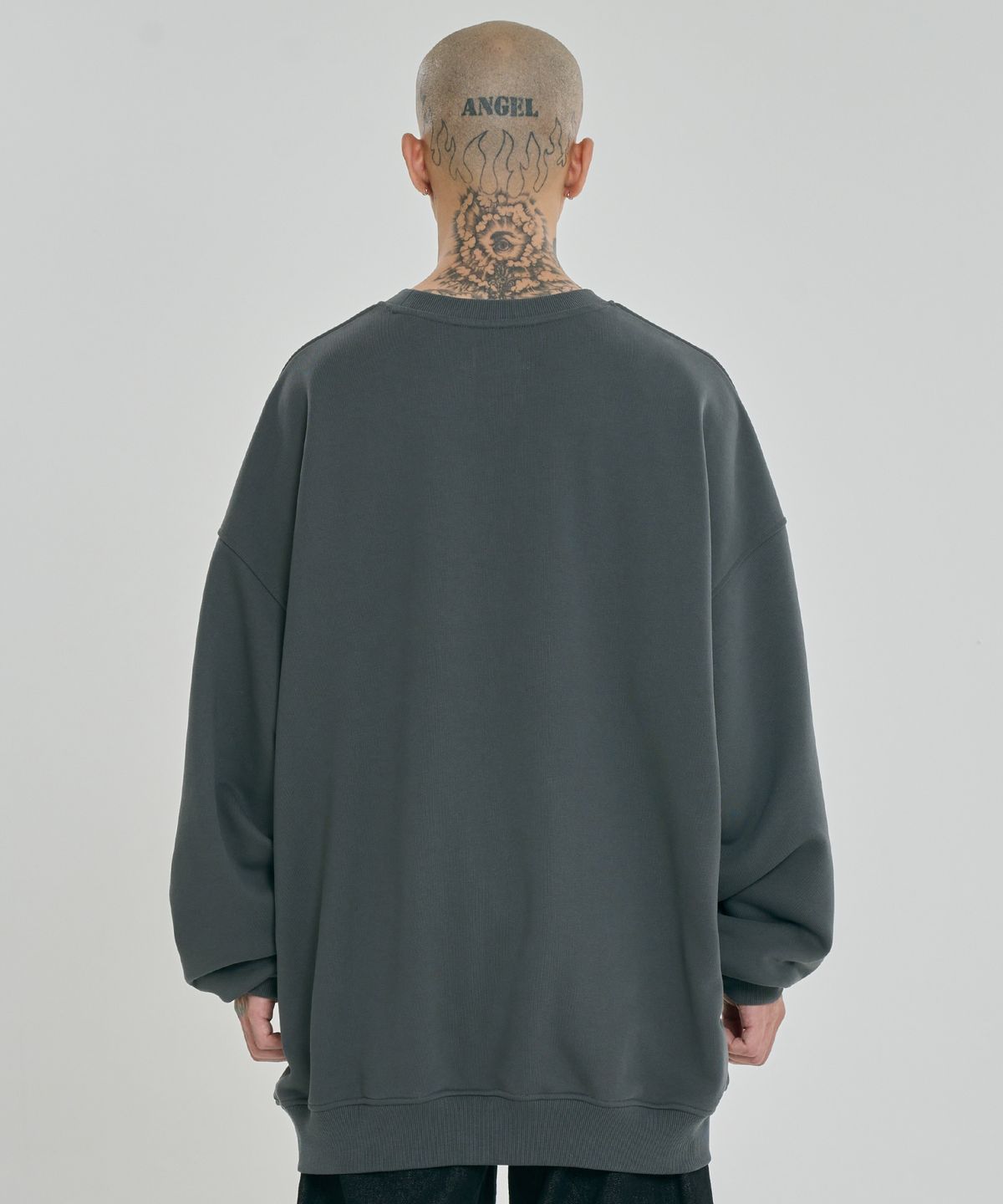 아조바이아조(AJOBYAJO) [PBA] Tribal AJO Sweatshirt [CHARCOAL]