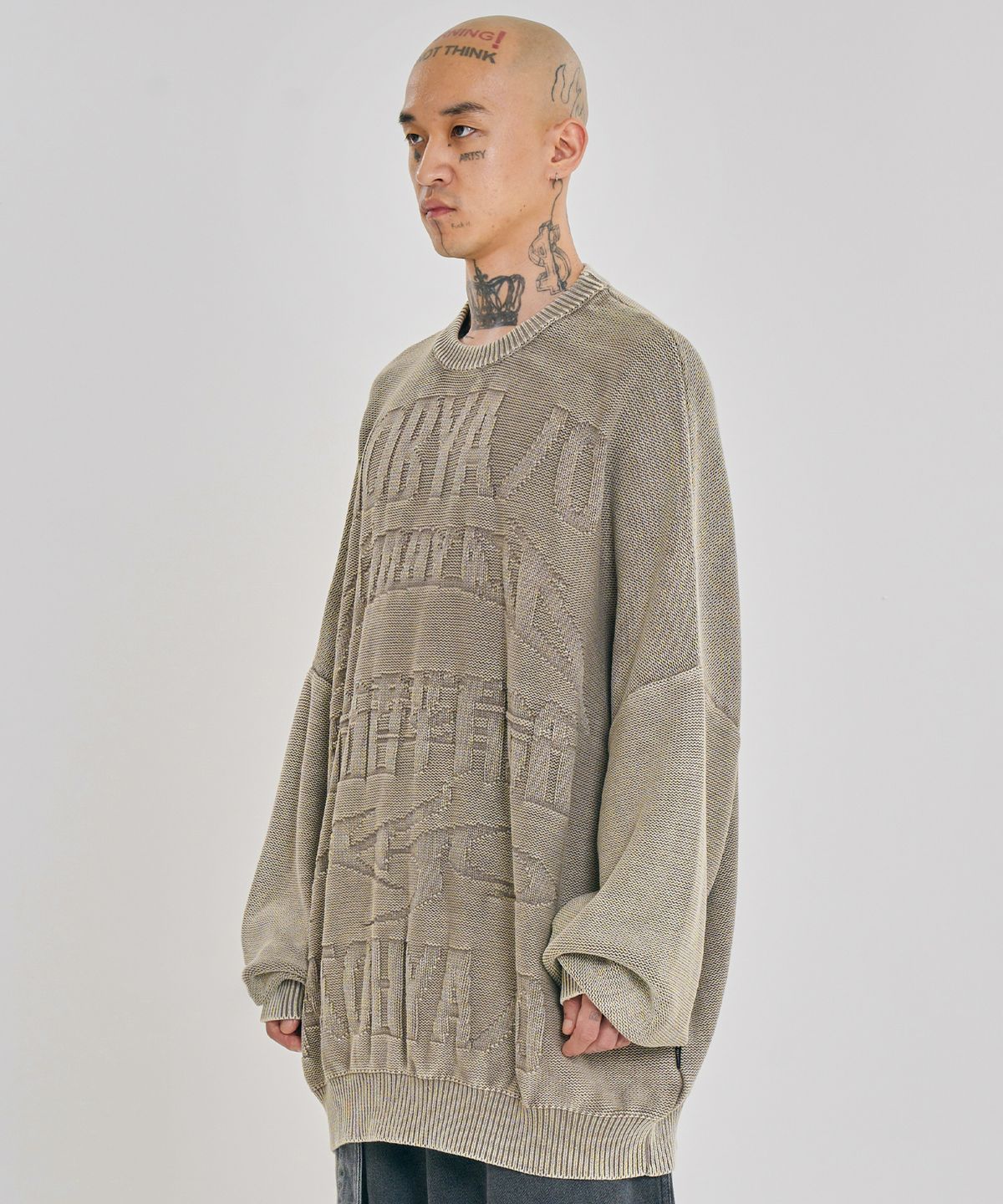 아조바이아조(AJOBYAJO) [PBA] Five AJO Logos Washed Sweater [KHAKI]