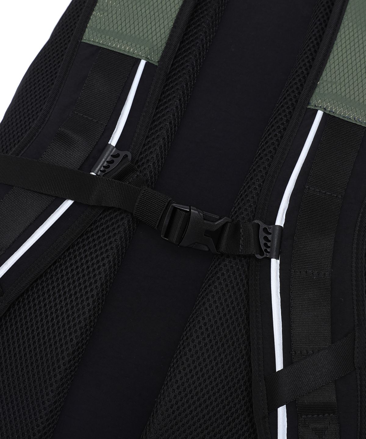 예일(YALE) 2 TONE ARCH REFLECTIVE PACK KHAKI