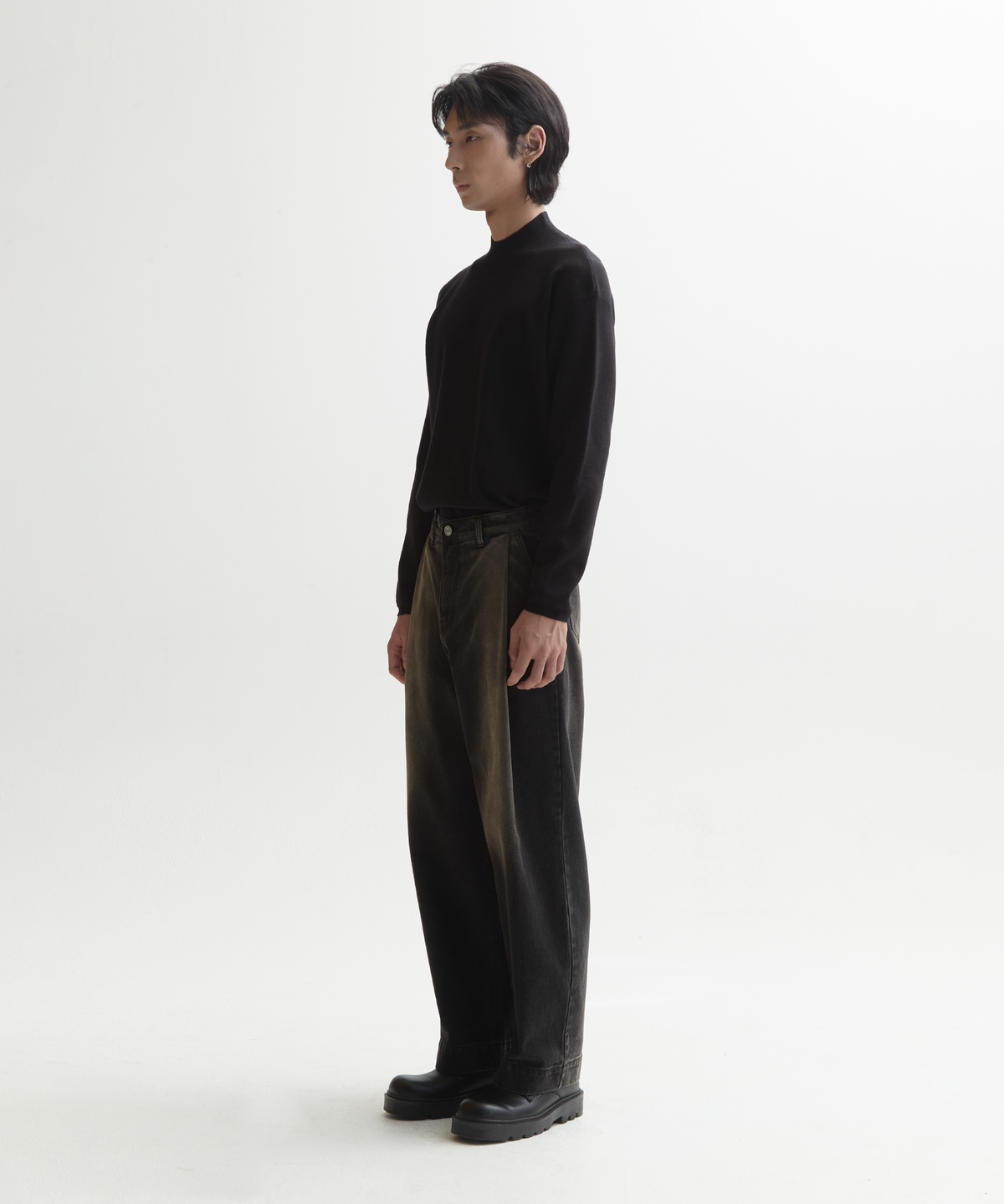 넌블랭크(NONBLANK) 모크넥 니트_BLACK