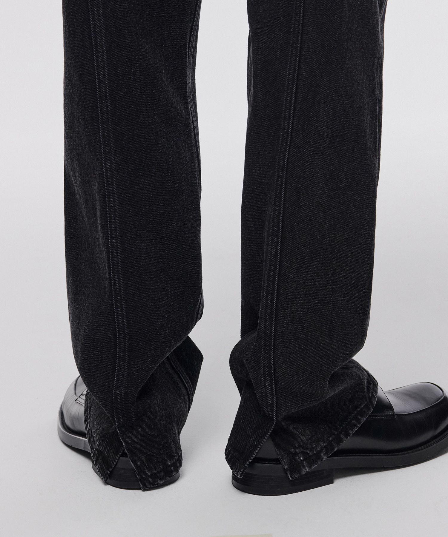 ★MUSINSA STANDARD★ Straight paneled back slit denim pants MUSINSA | MUSINSA STANDARD Straight paneled back slit denim