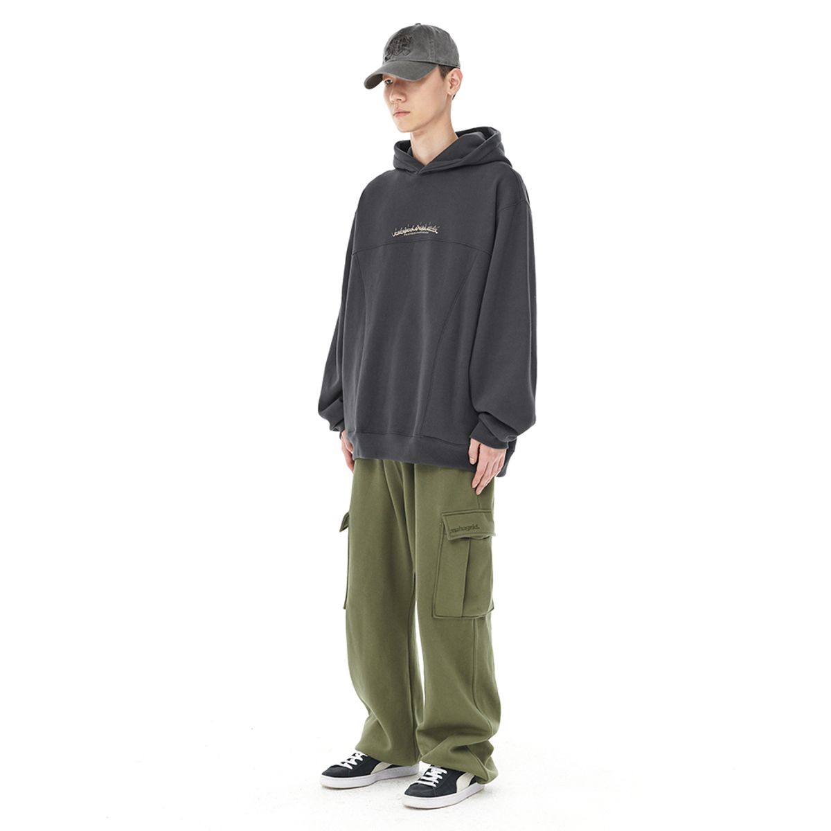 마하그리드(MAHAGRID) CURVED CUT HOODIE CHARCOAL(MG2DFMM421A)