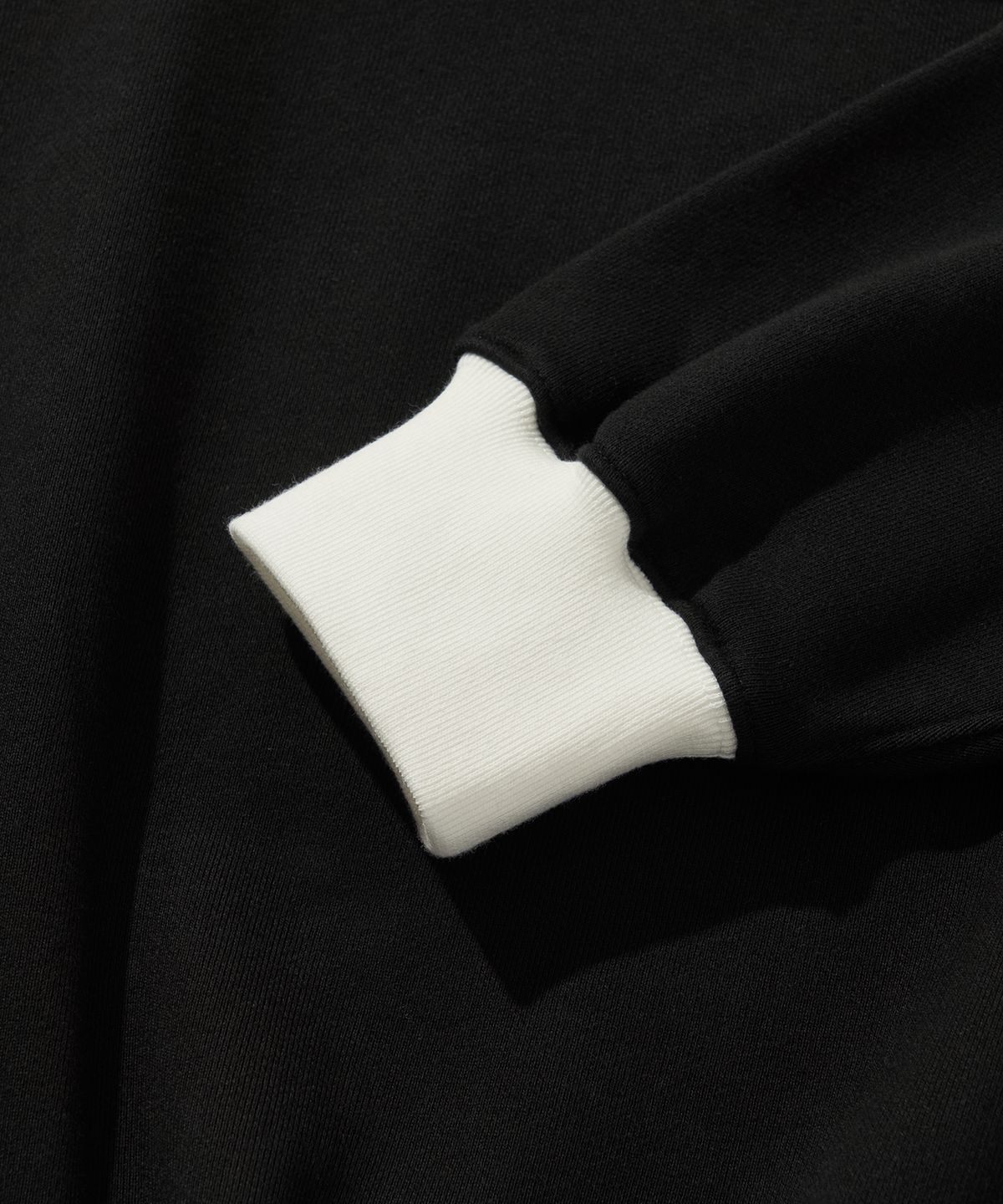 리베레(LIBERE) SOUVENIR SWEAT / BLACK