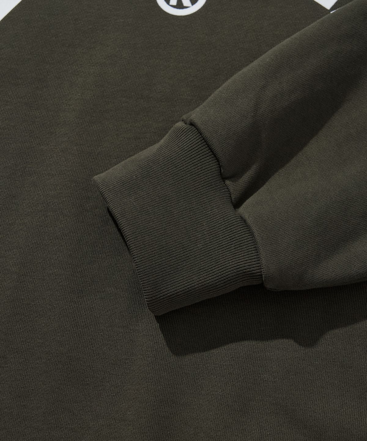 리베레(LIBERE) IVY MOCKNECK SWEAT / CHARCOAL