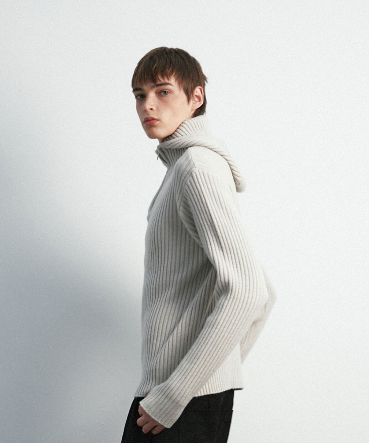 문선(MOONSUN) UNISEX, Balaclava Knit Top / Mist